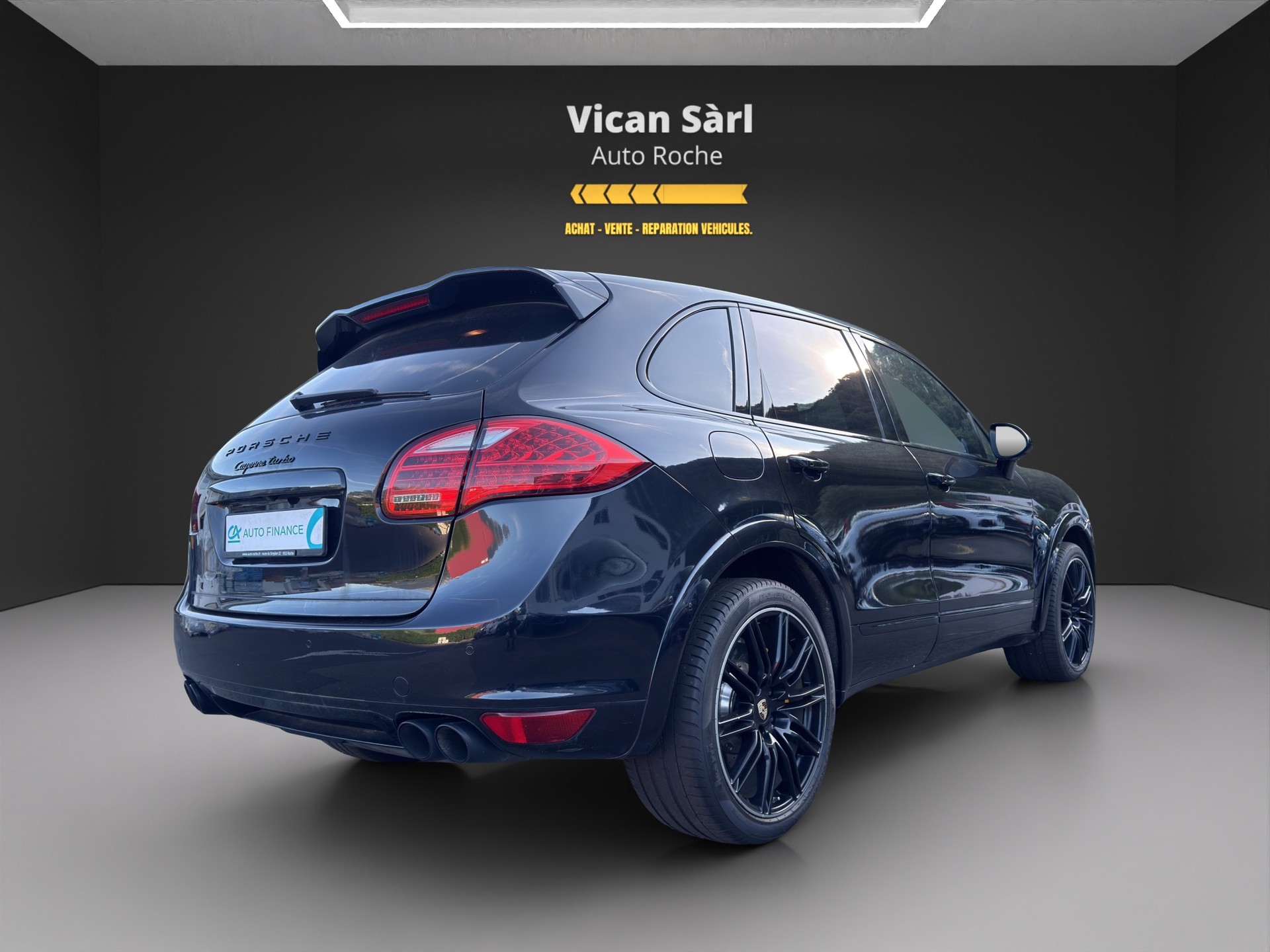 PORSCHE Cayenne Turbo-image-5