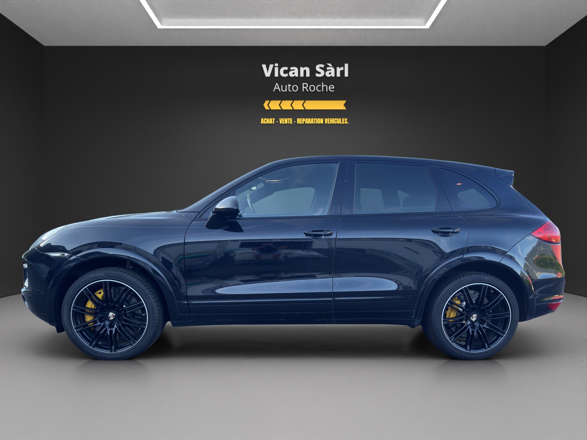 PORSCHE Cayenne Turbo-image-4