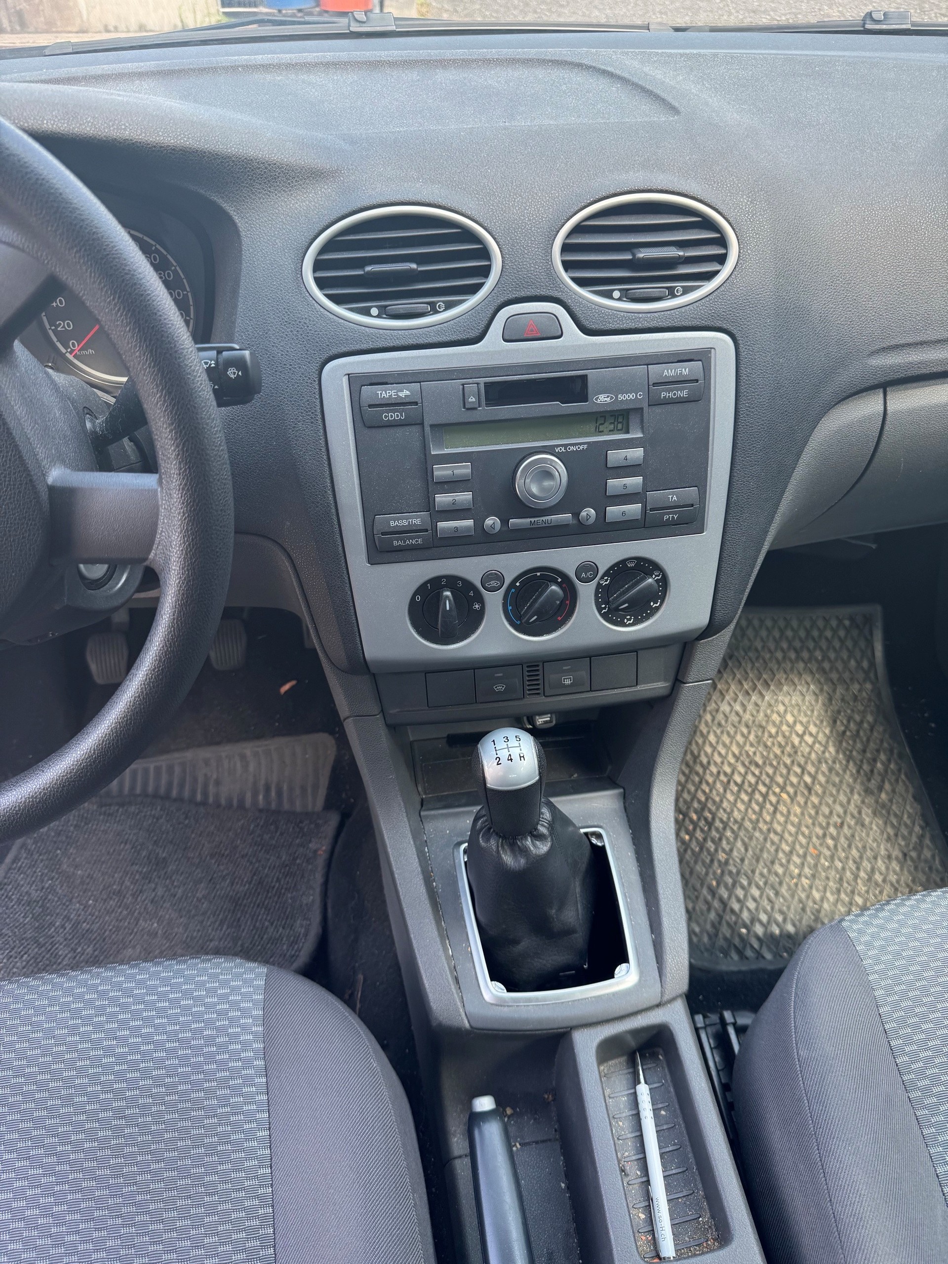 FORD Focus 2.0i Carving-showroom-element-3