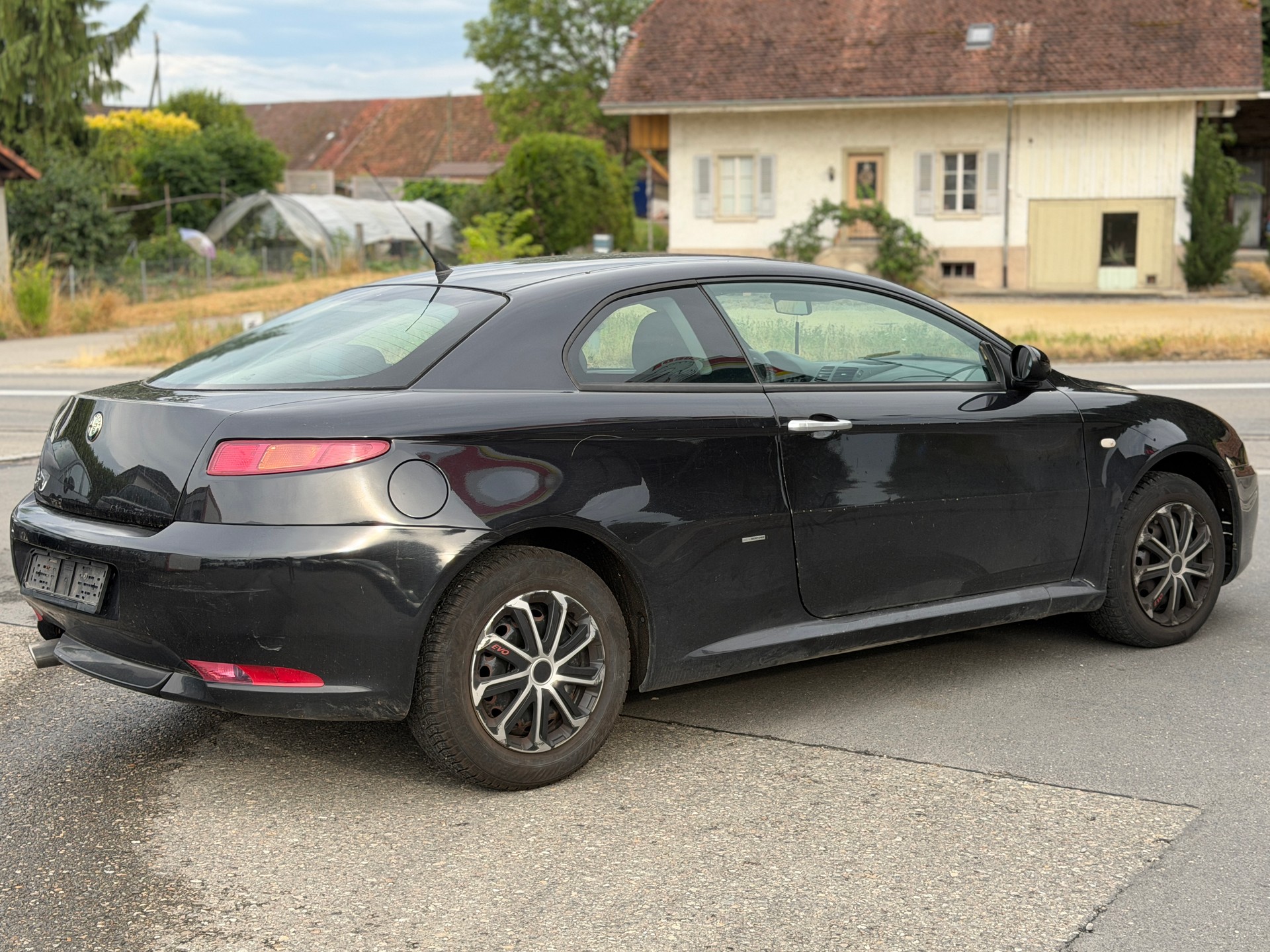 ALFA ROMEO GT 1.8 Distinctive-image-2