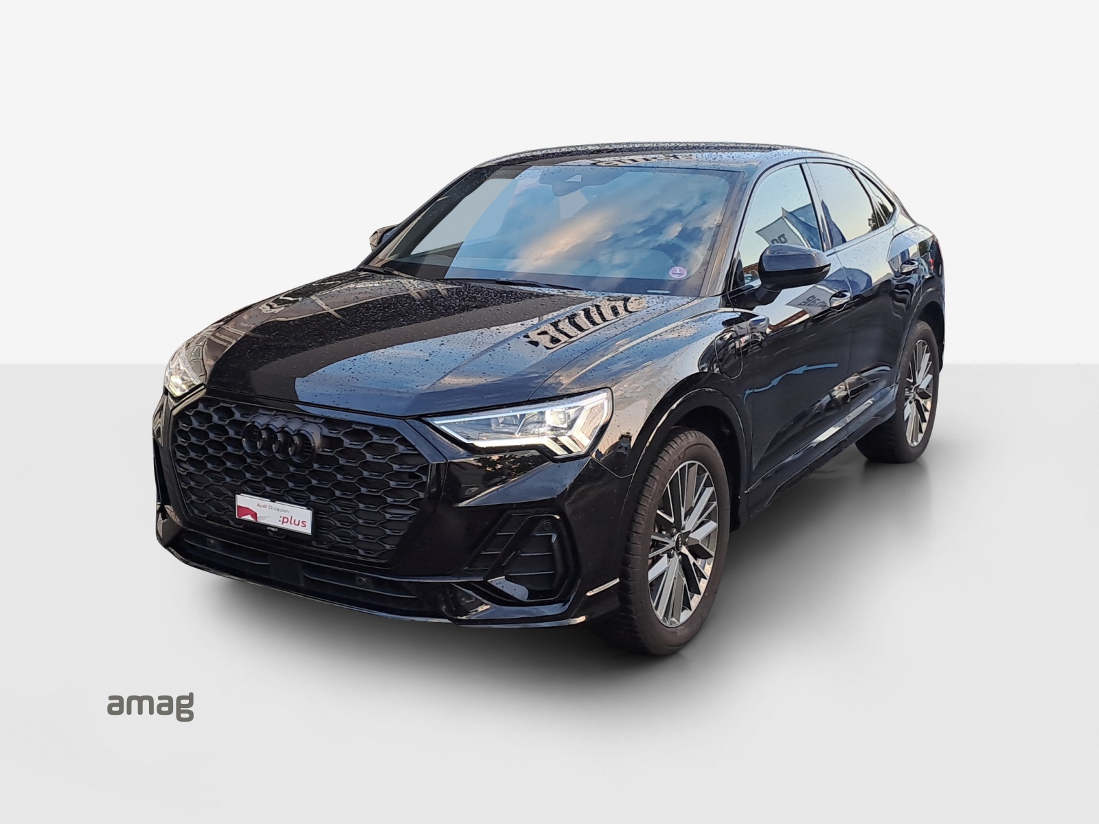 AUDI Q3 Sportback 45 TFSI e S line S-tronic-image-0