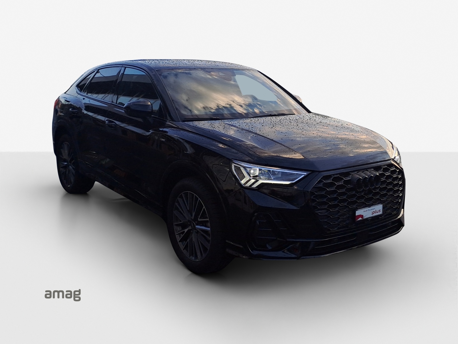 AUDI Q3 Sportback 45 TFSI e S line S-tronic-image-5