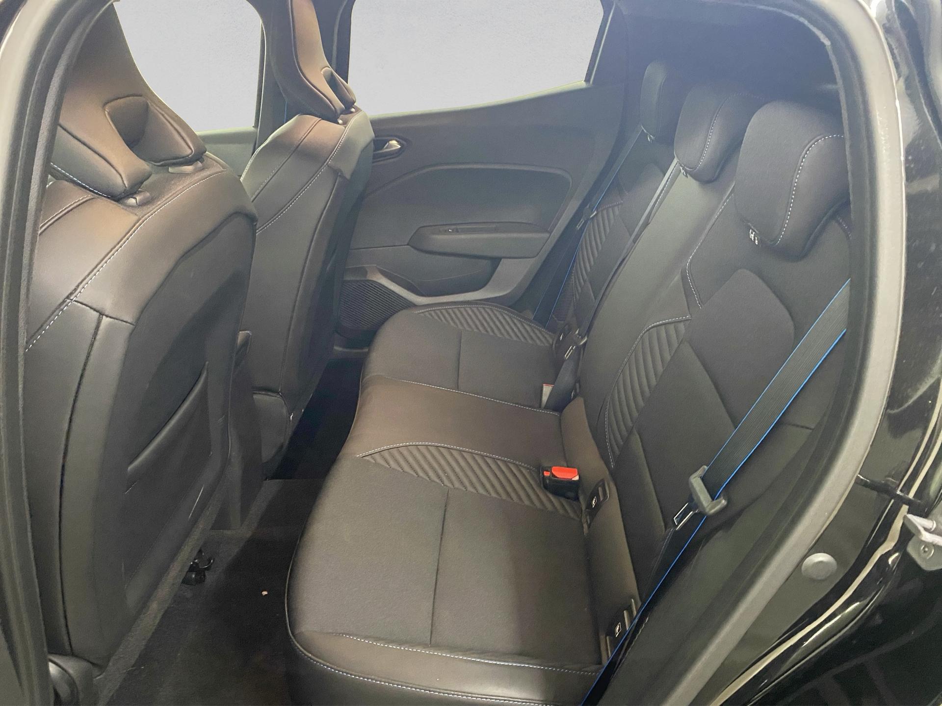RENAULT Clio 1.6 E-Tech Esprit Alpine-image-14