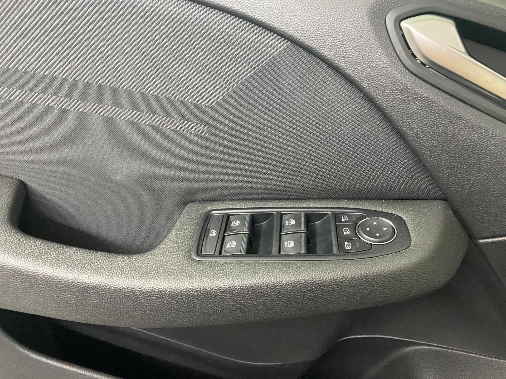 RENAULT Clio 1.6 E-Tech Esprit Alpine-image-19