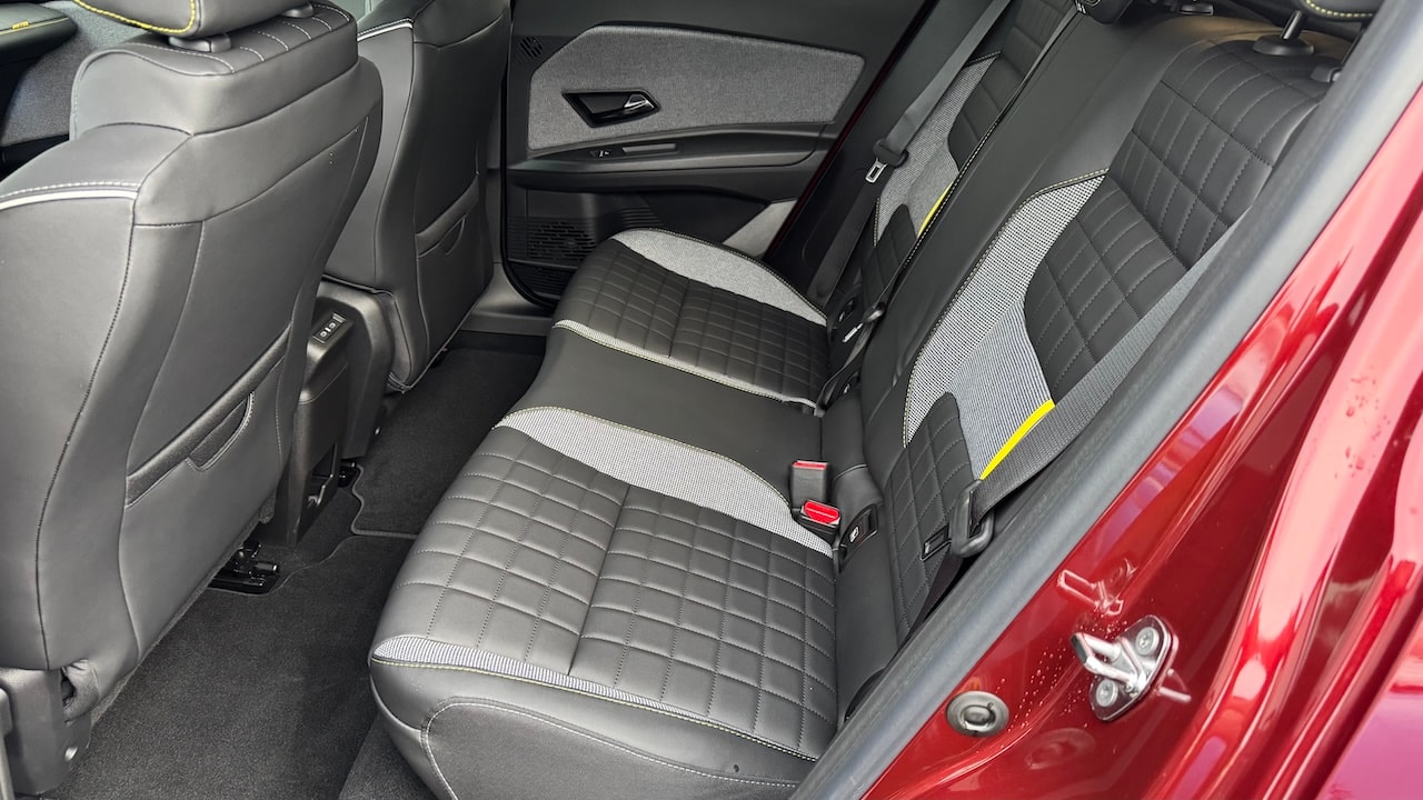 RENAULT R4 E-Tech Comfort Range 52 kWh Iconic * Vollausstattung * Toutes Options *-image-25