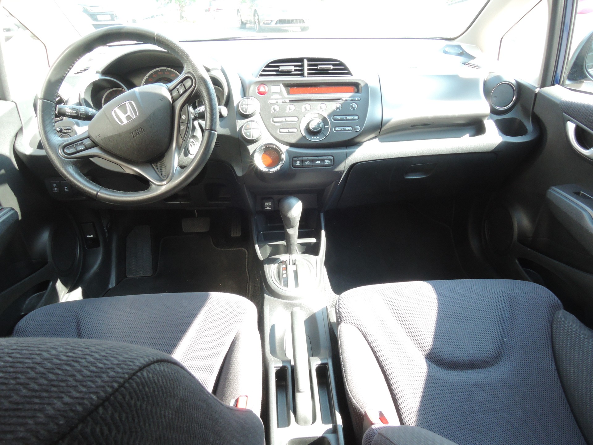 HONDA Jazz 1.4i Exclusive CVT-image-7