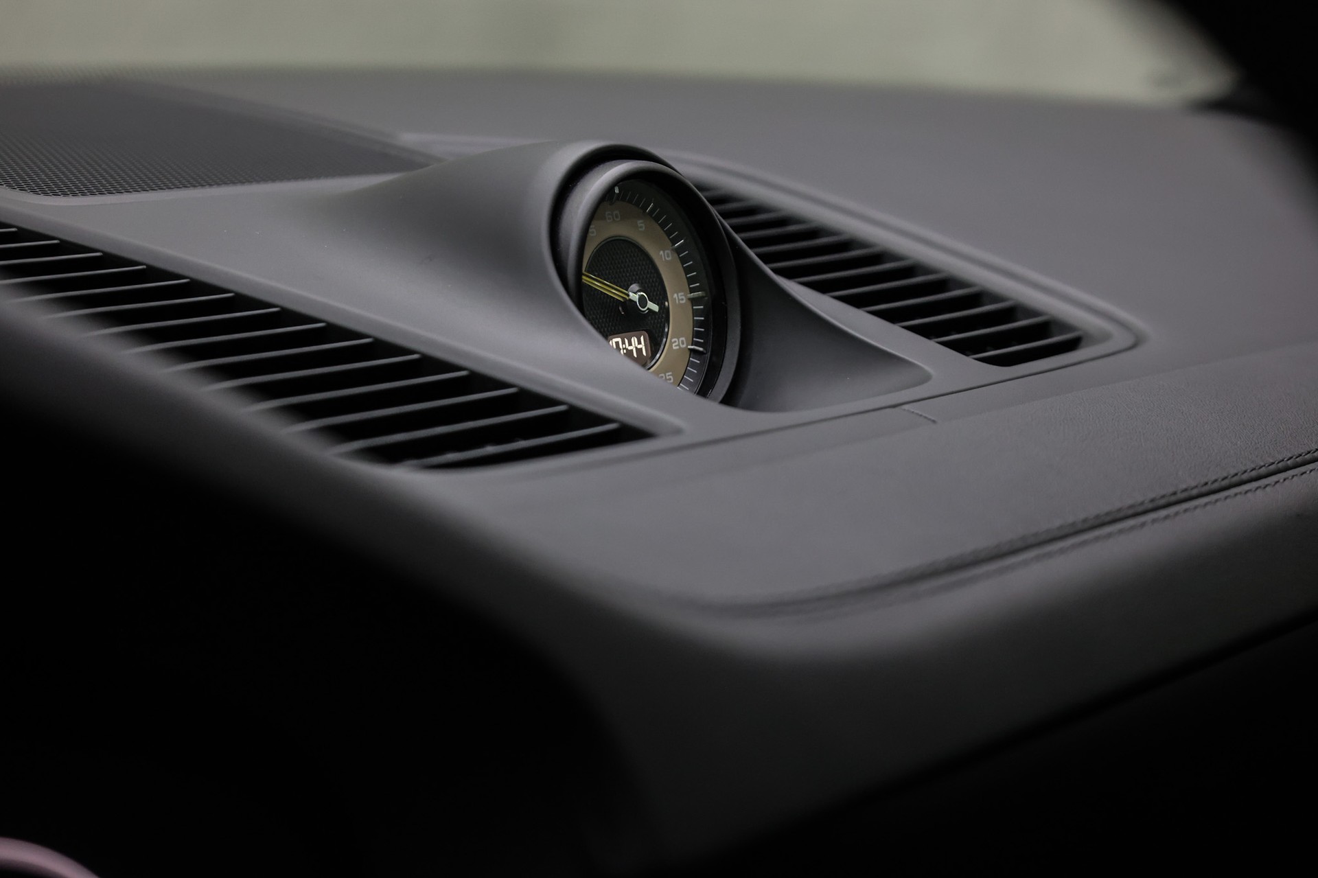 PORSCHE Cayenne Turbo GT Coupé 4.0 V8-image-26