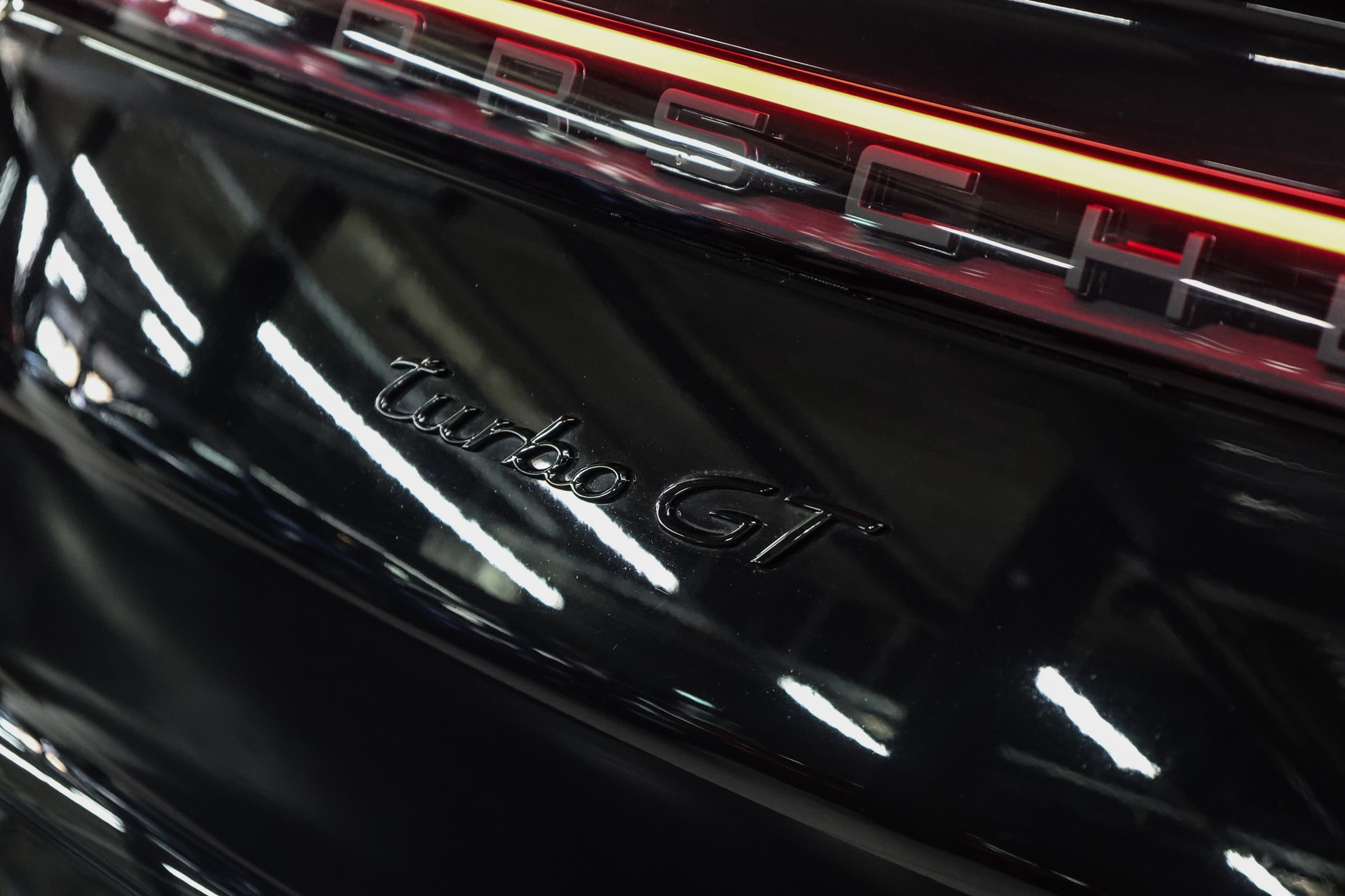 PORSCHE Cayenne Turbo GT Coupé 4.0 V8-image-30