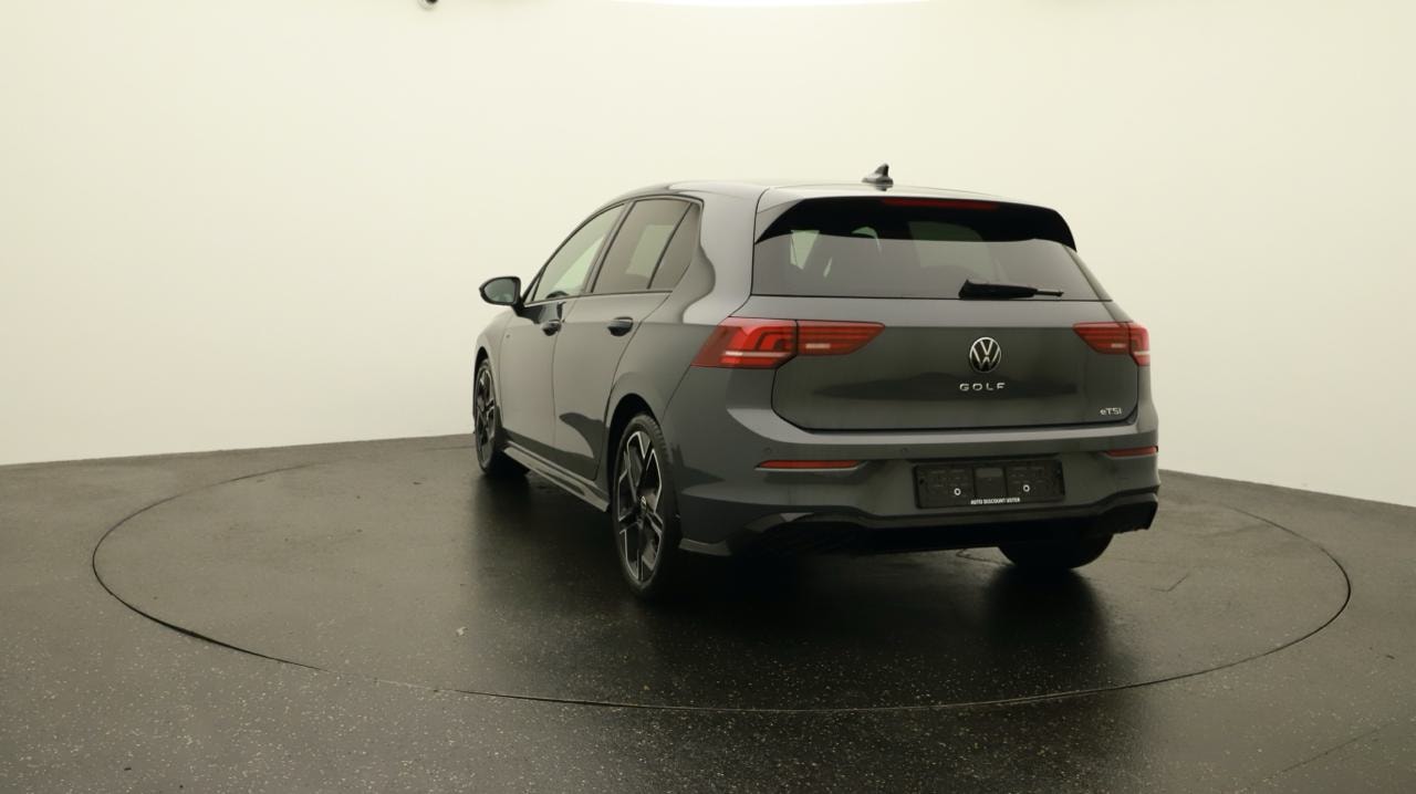 VW Golf 1.5 e TSI mHEV R-Line DSG-image-3
