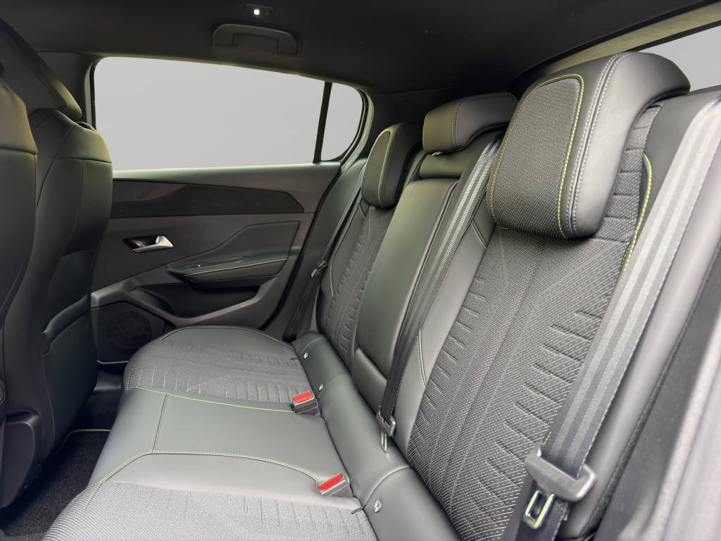PEUGEOT 308 1.2 Hybrid GT-image-8