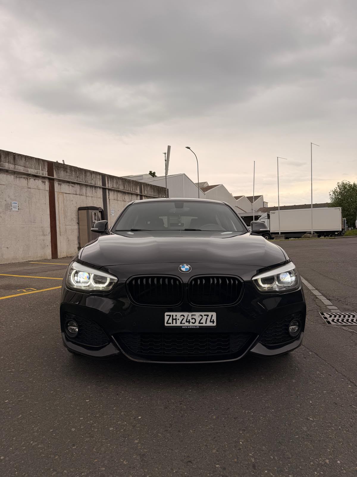 BMW 125i-image-1
