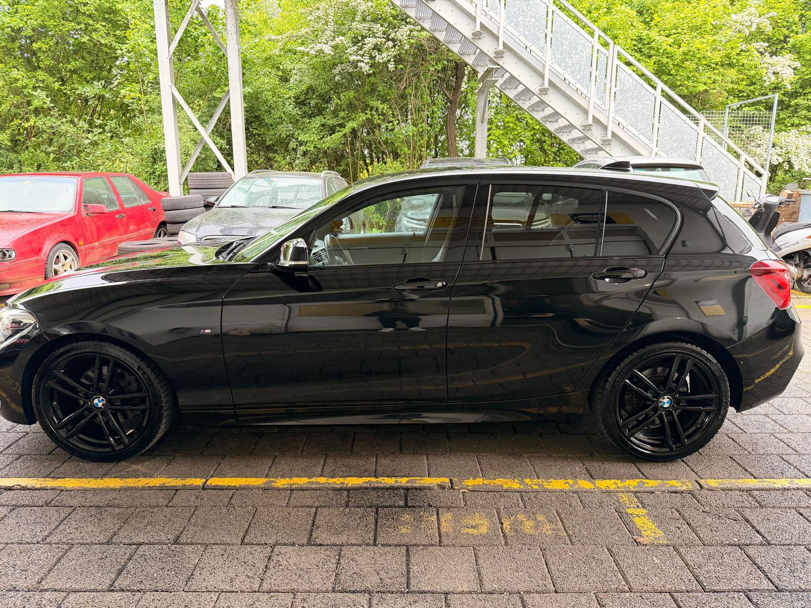 BMW 125i-image-2