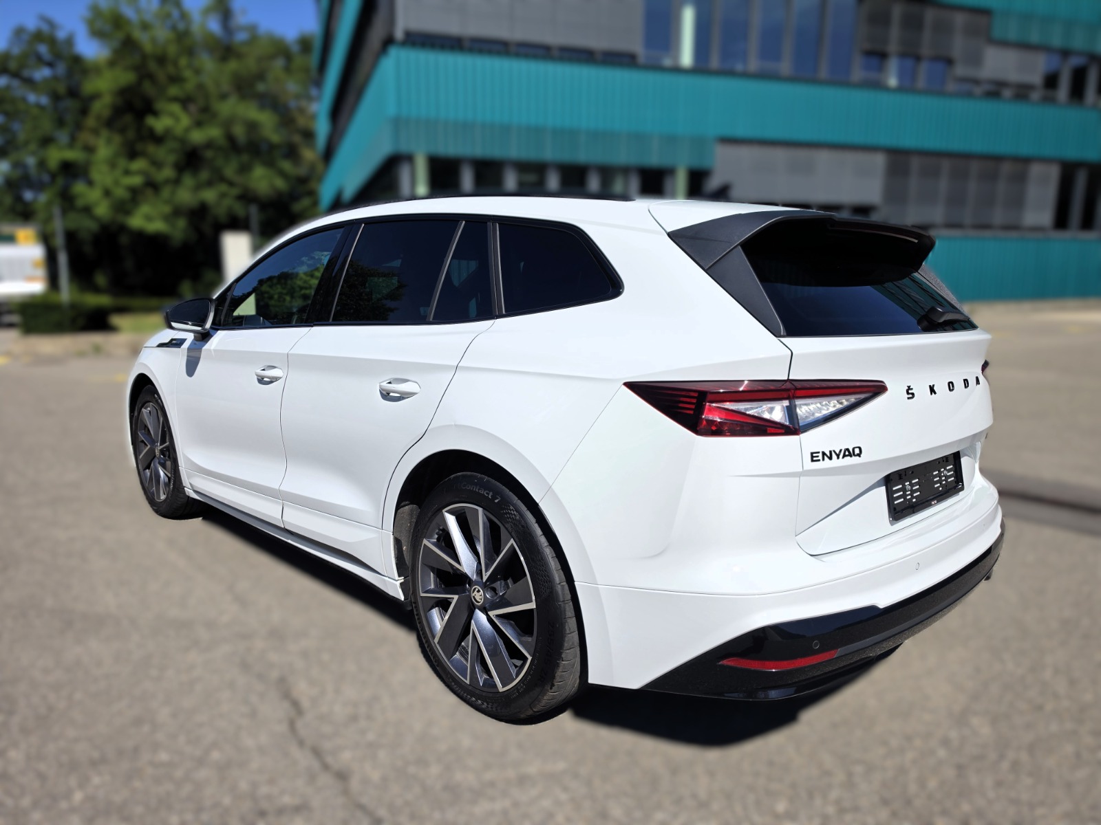 SKODA Enyaq iV 80x SportLine-image-2