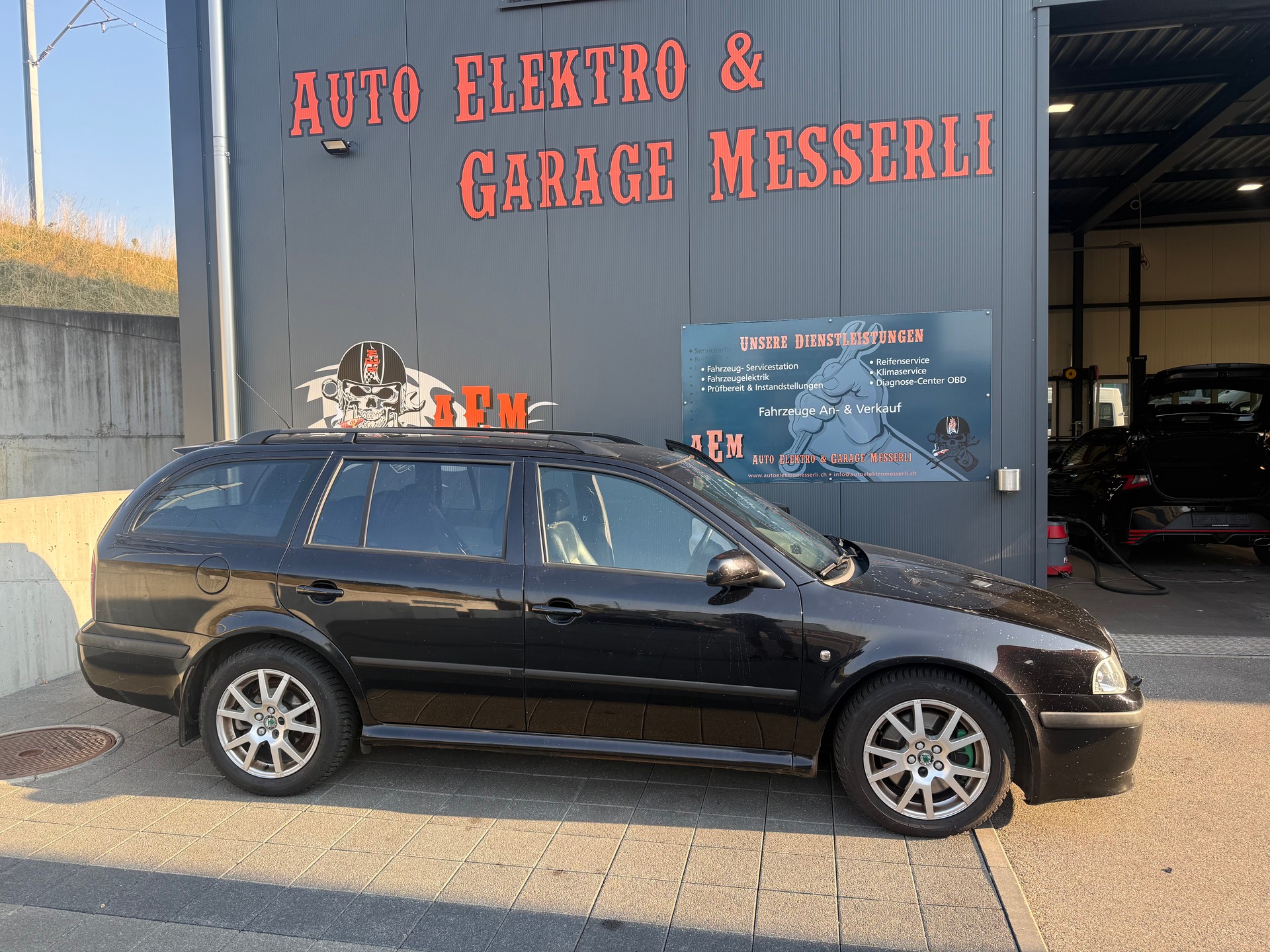 SKODA Octavia 1.8 Turbo RS-image-0
