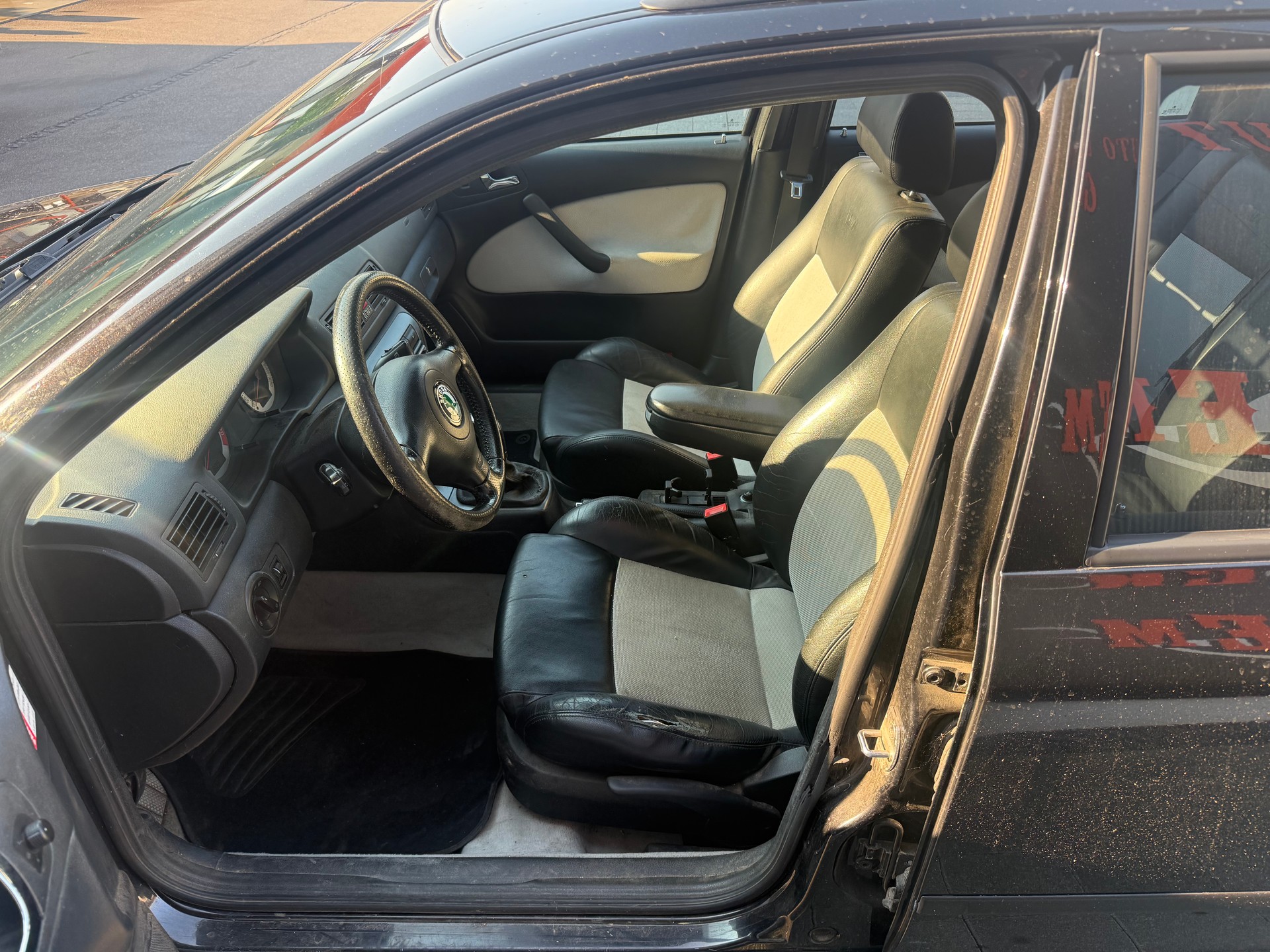 SKODA Octavia 1.8 Turbo RS-image-4