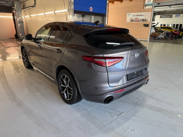 ALFA ROMEO Stelvio 2.0 Super Q4 Automatic-image-1
