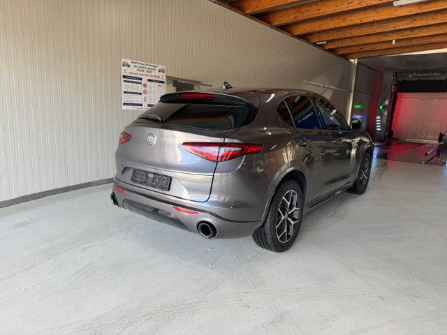 ALFA ROMEO Stelvio 2.0 Super Q4 Automatic-image-2