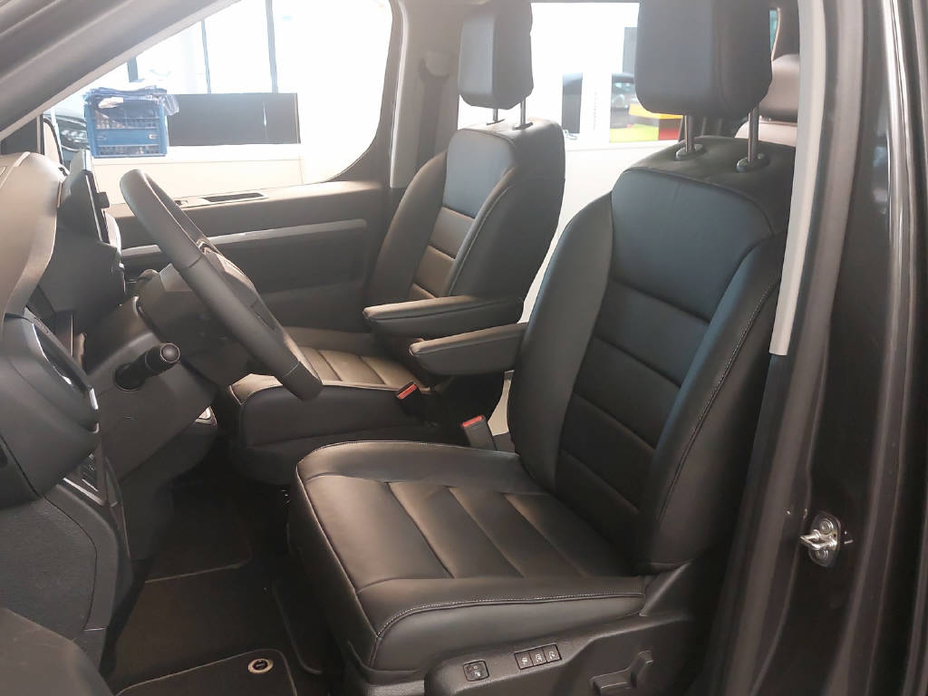 PEUGEOT Traveller Standard 2.0 BlueHDi 180 Business VIP S/S-image-4