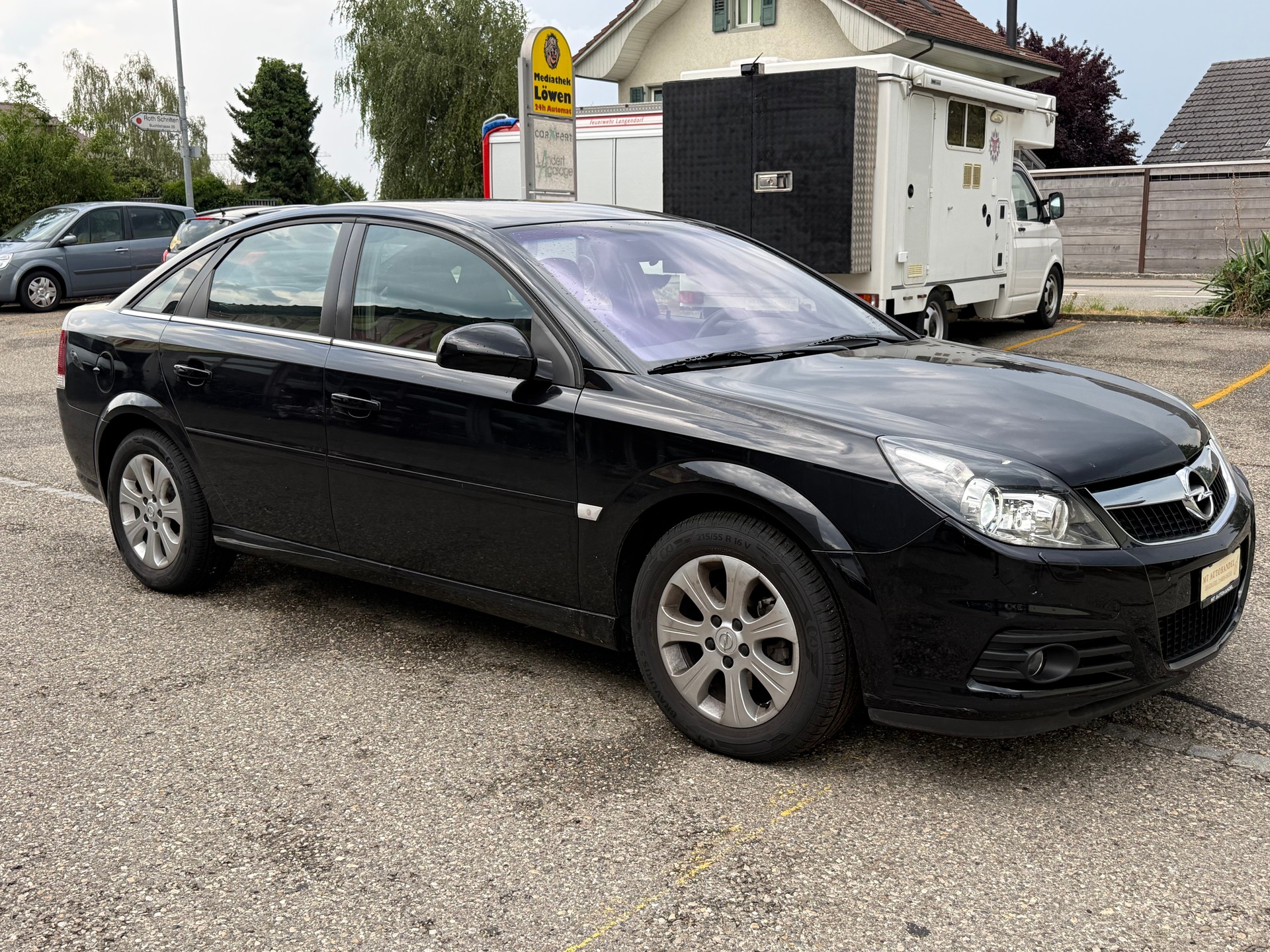 OPEL Vectra 1.9 CDTi 16V Diamond Automatic-image-2
