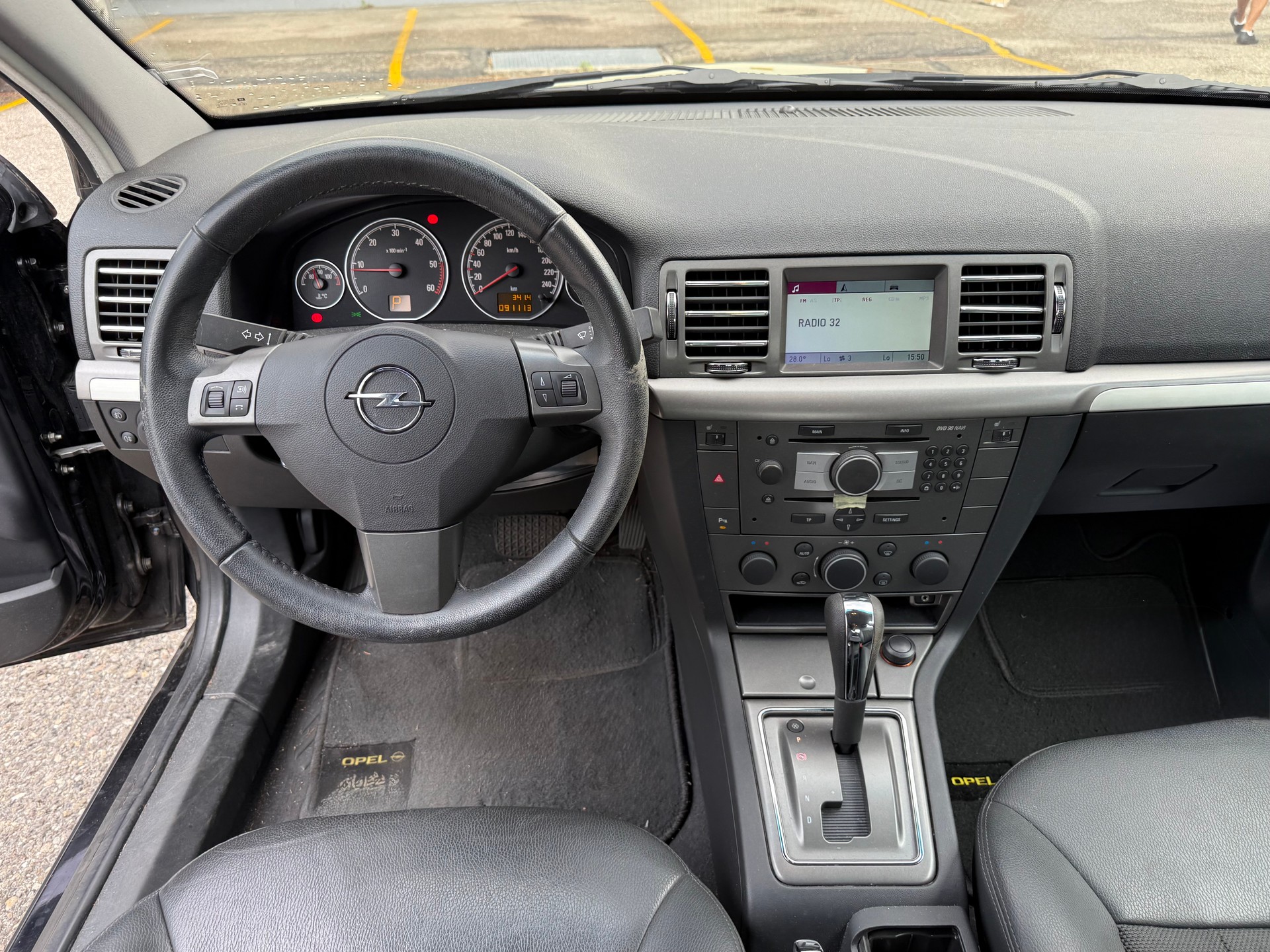 OPEL Vectra 1.9 CDTi 16V Diamond Automatic-image-10
