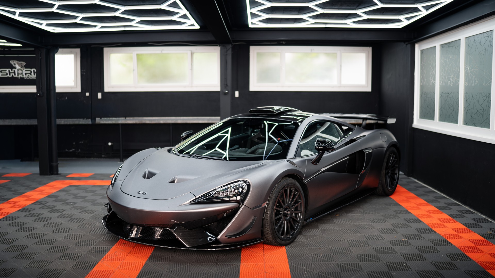 McLAREN 620R 1 of 225-image-0