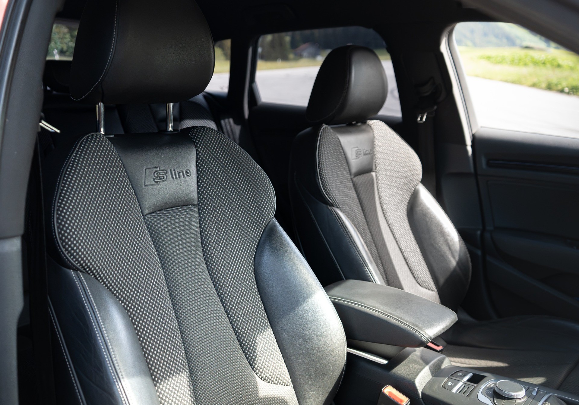 AUDI 1.4 T FSI COD Ambition-image-4