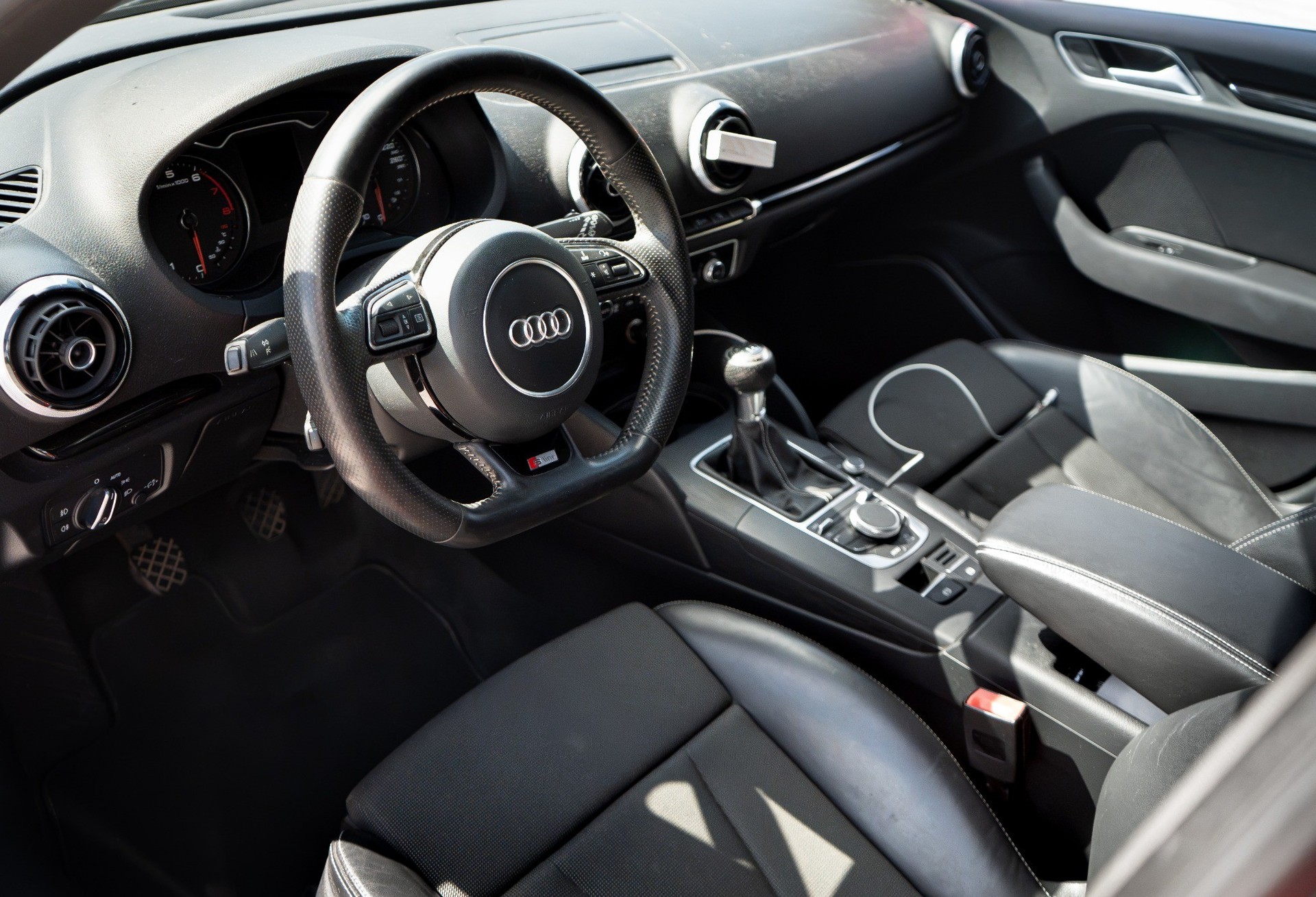AUDI 1.4 T FSI COD Ambition-image-5