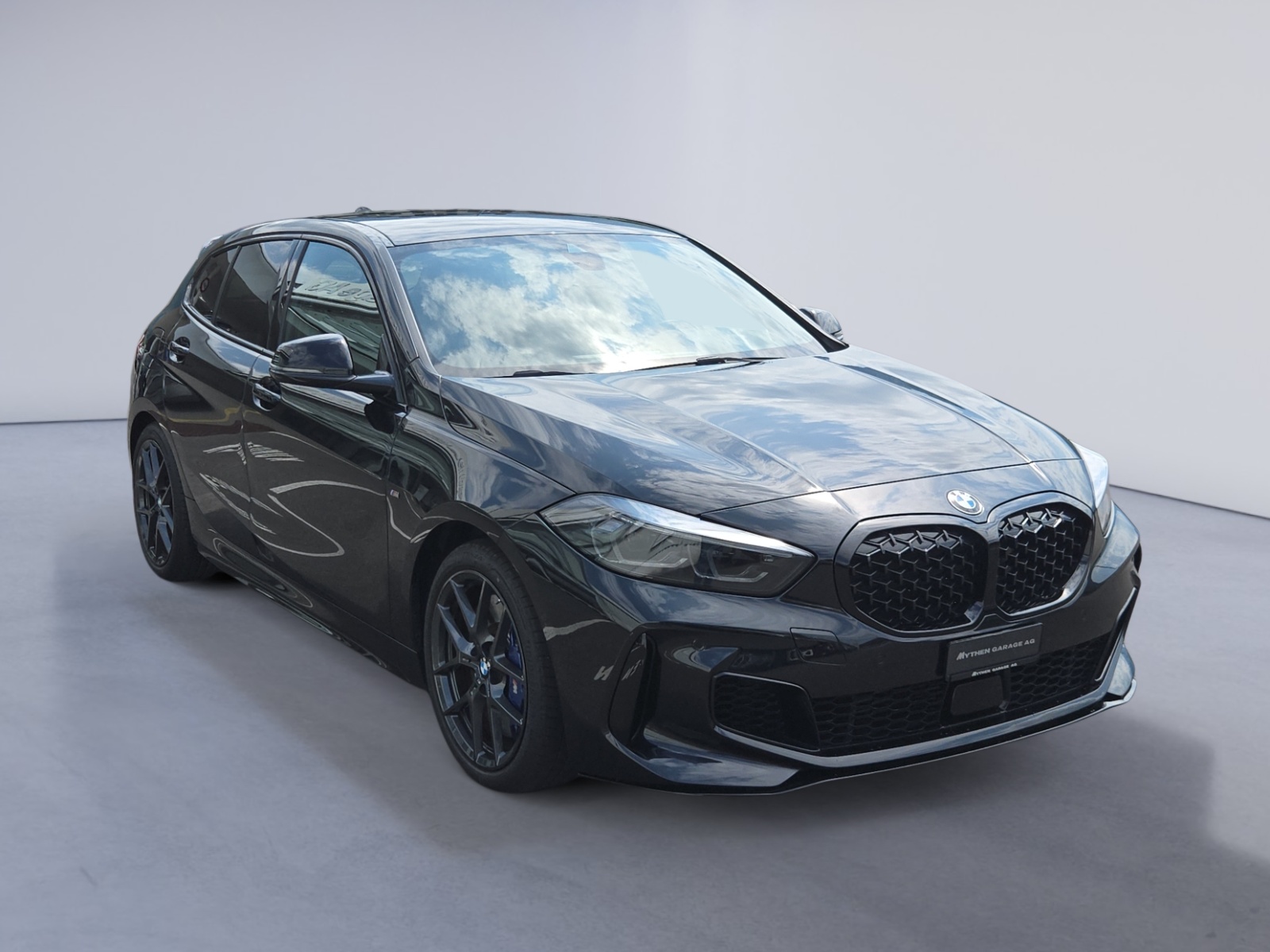 BMW M135i xDrive-image-6