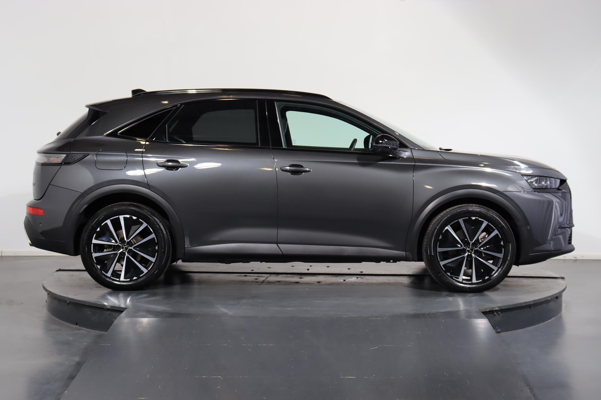 DS AUTOMOBILES 7 1.6 E-Tense Opéra 4x4-image-1
