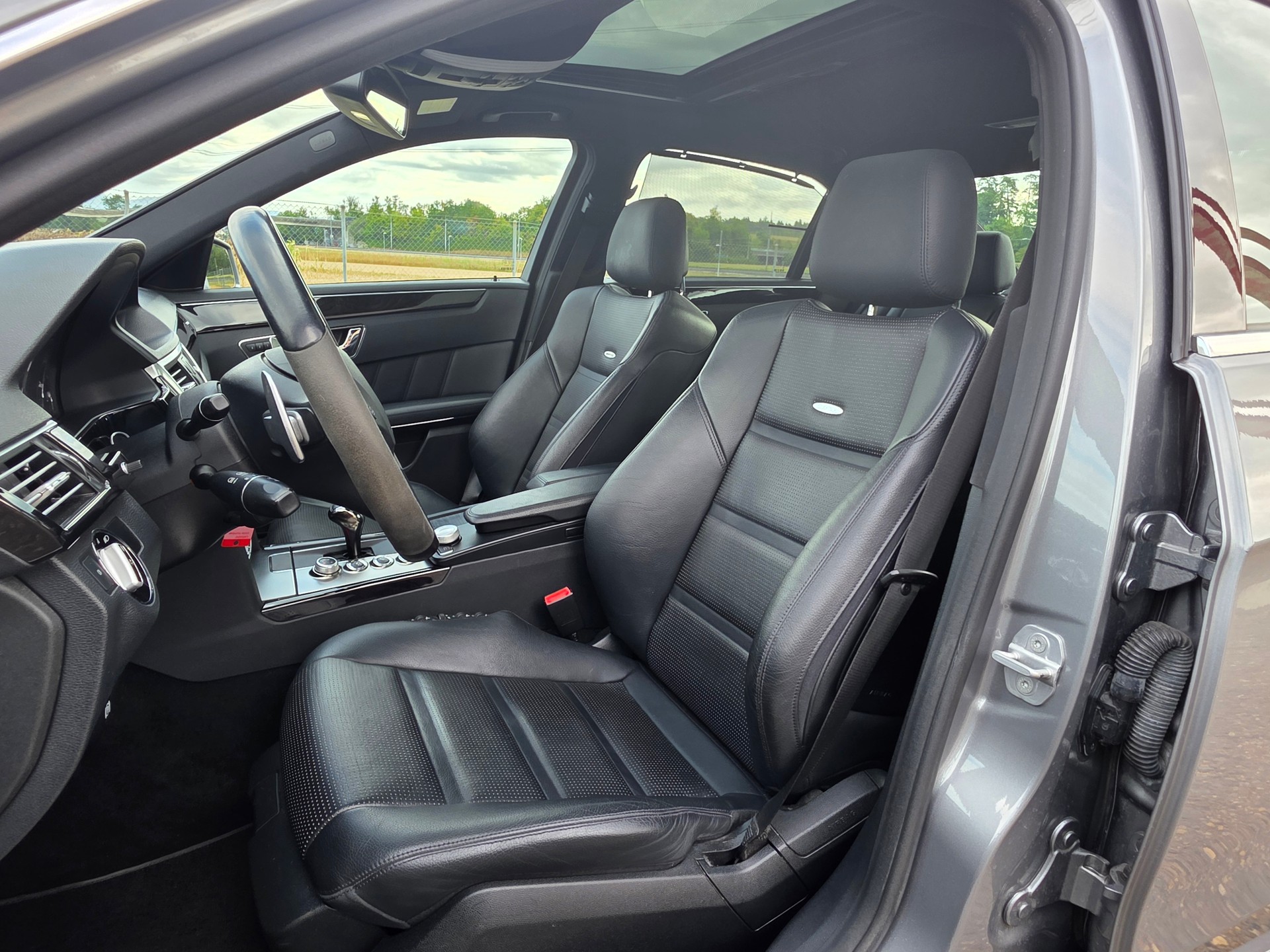 MERCEDES-BENZ E 63 AMG Speedshift MCT-image-12