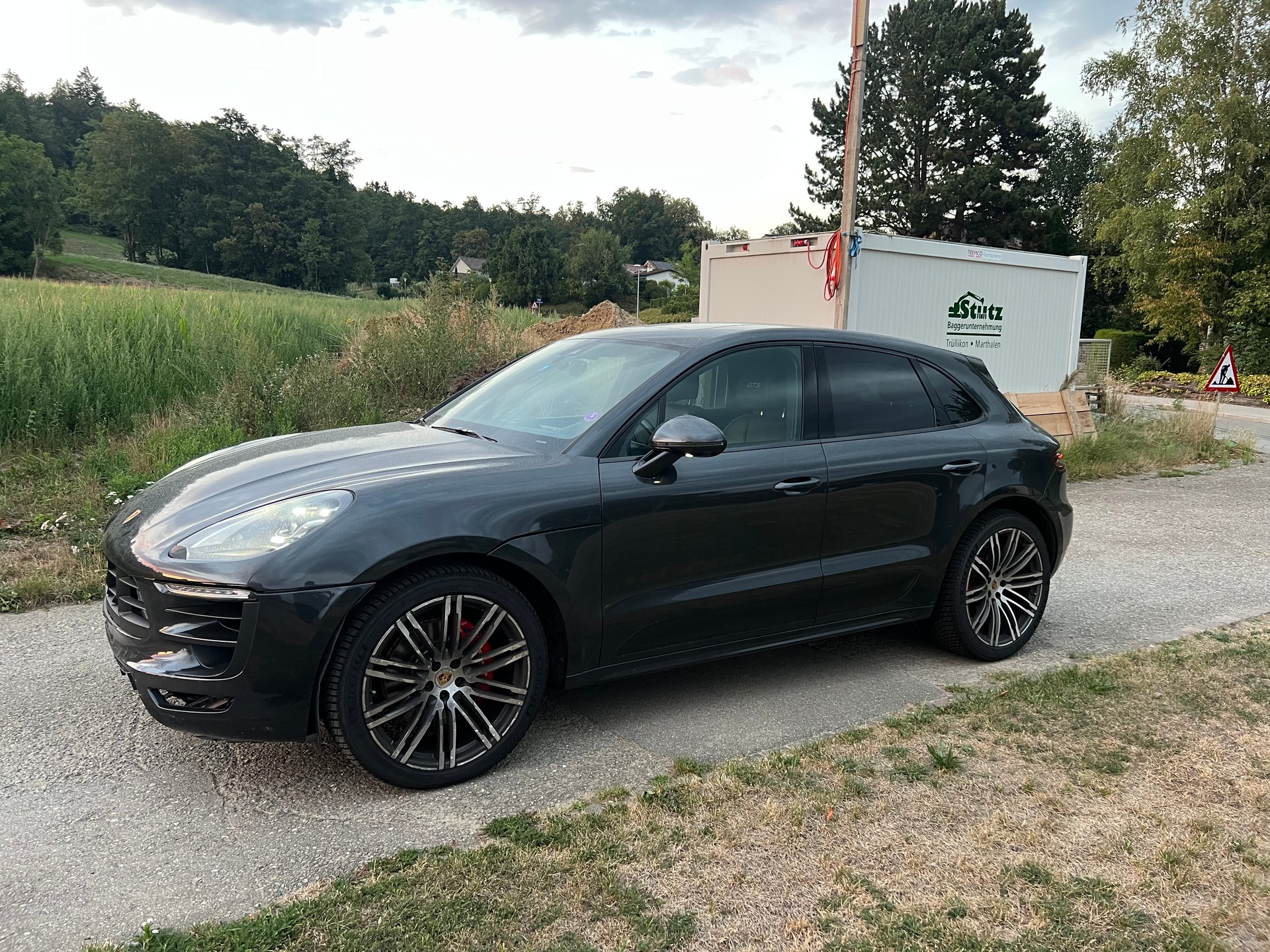 PORSCHE 3.0 V6 GTS-image-0