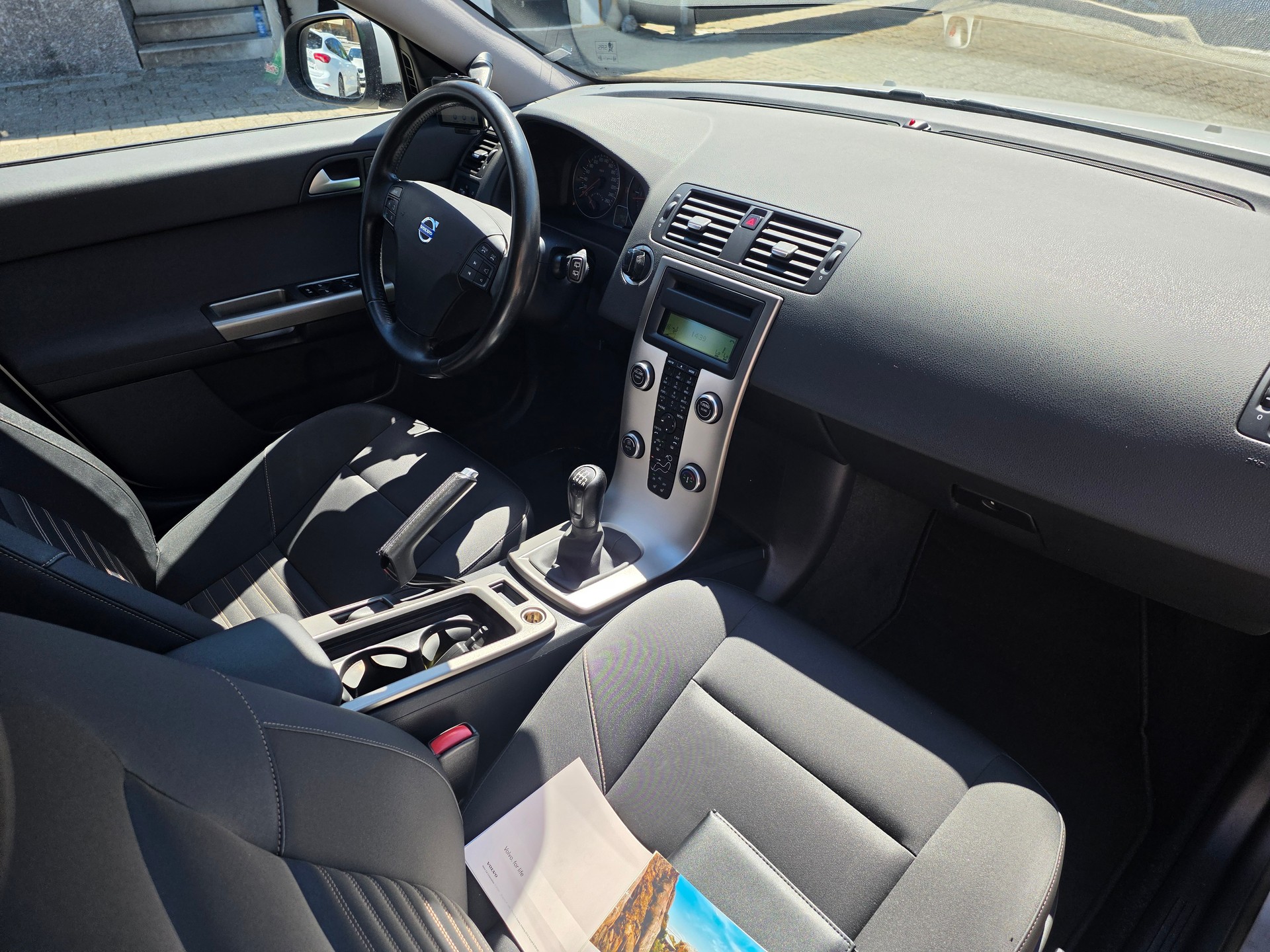 VOLVO V50 D3 Summum-image-5
