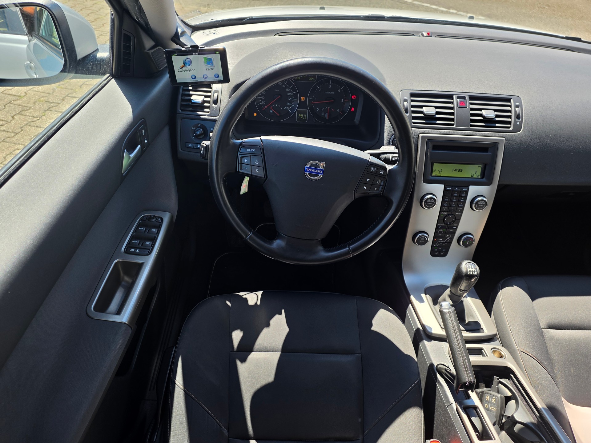 VOLVO V50 D3 Summum-image-7