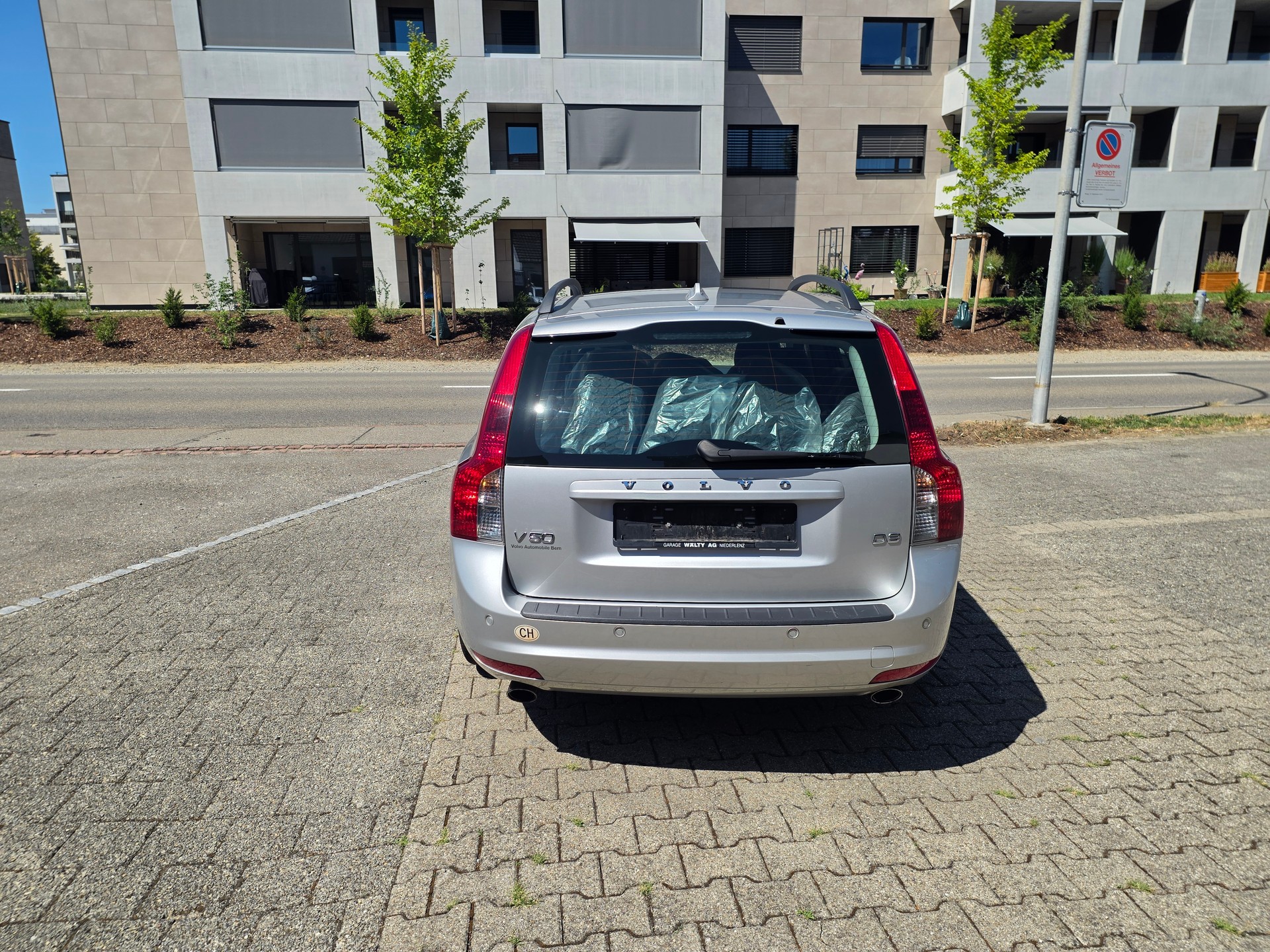 VOLVO V50 D3 Summum-image-2