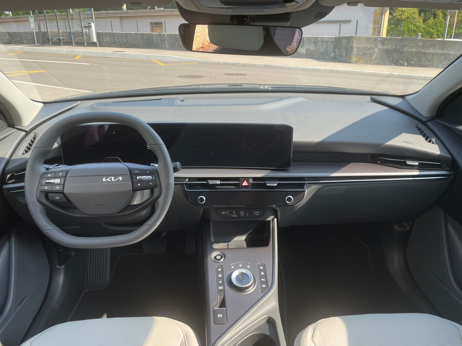 KIA Niro 1.6 GDi Hybrid Style-image-8