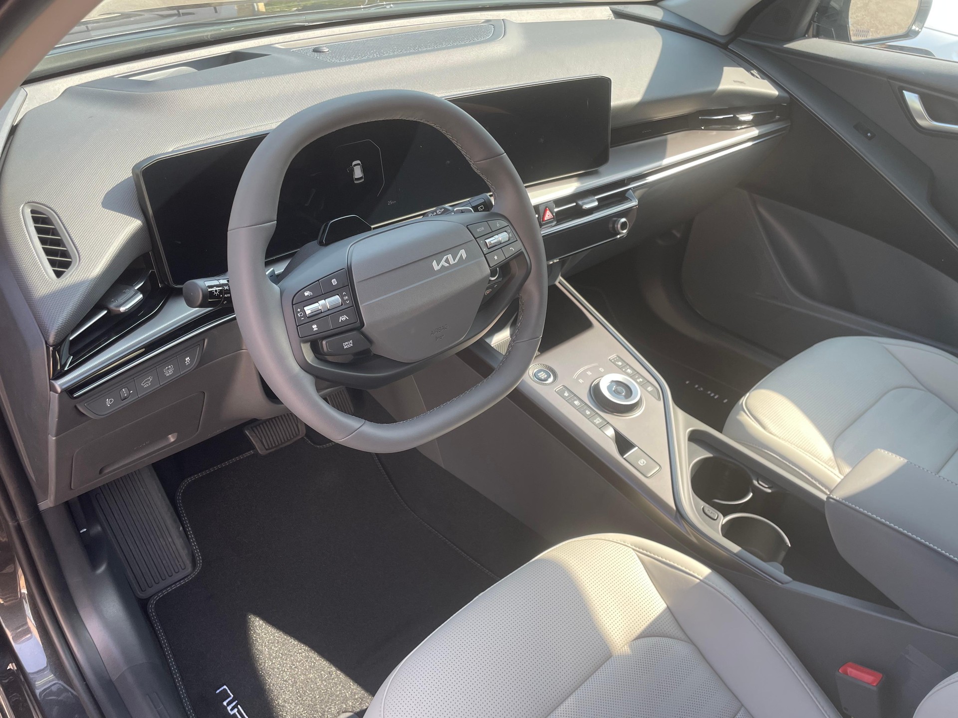 KIA Niro 1.6 GDi Hybrid Style-image-9