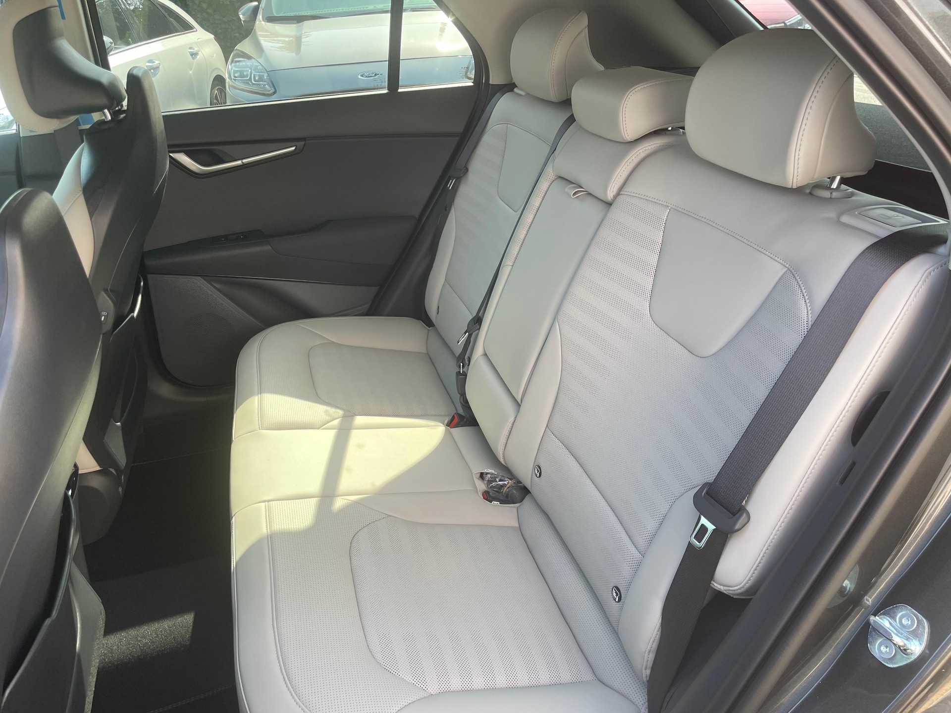 KIA Niro 1.6 GDi Hybrid Style-image-11