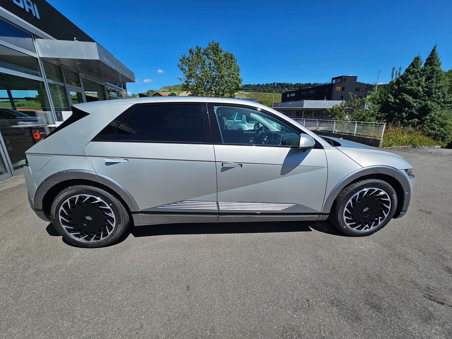 HYUNDAI Ioniq 5 77kWh Vertex 4WD-image-8