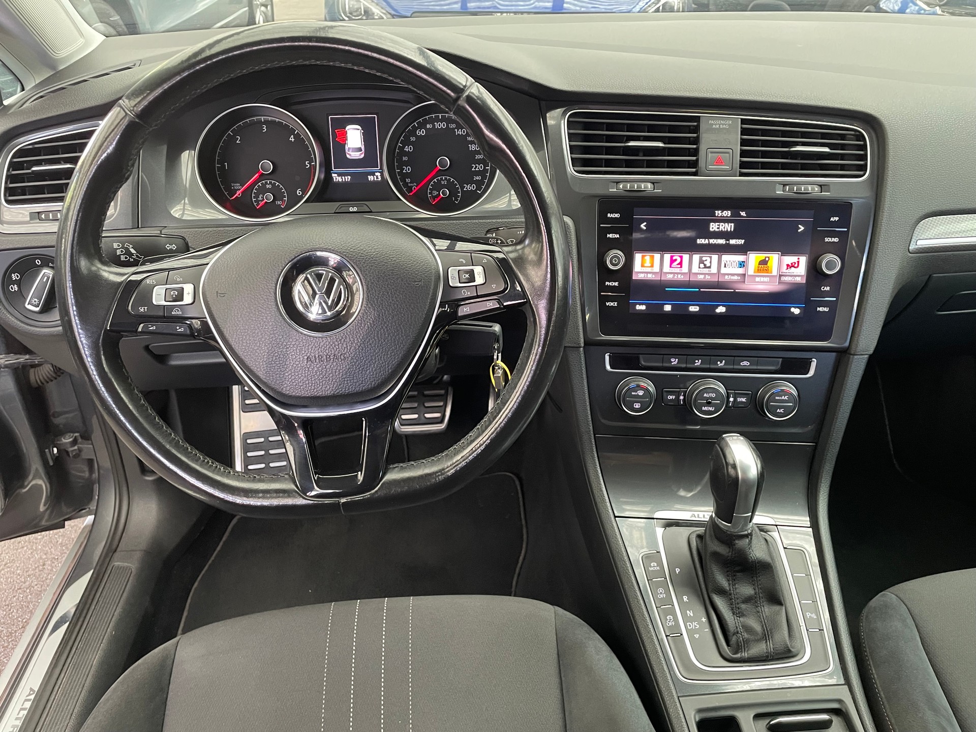 VW Golf 2.0 TDI Alltrack 4Motion DSG-image-9