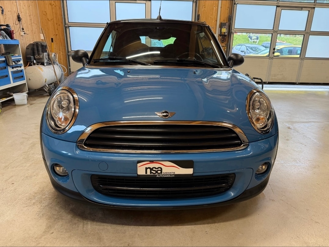 MINI One Cabriolet-showroom-element-2