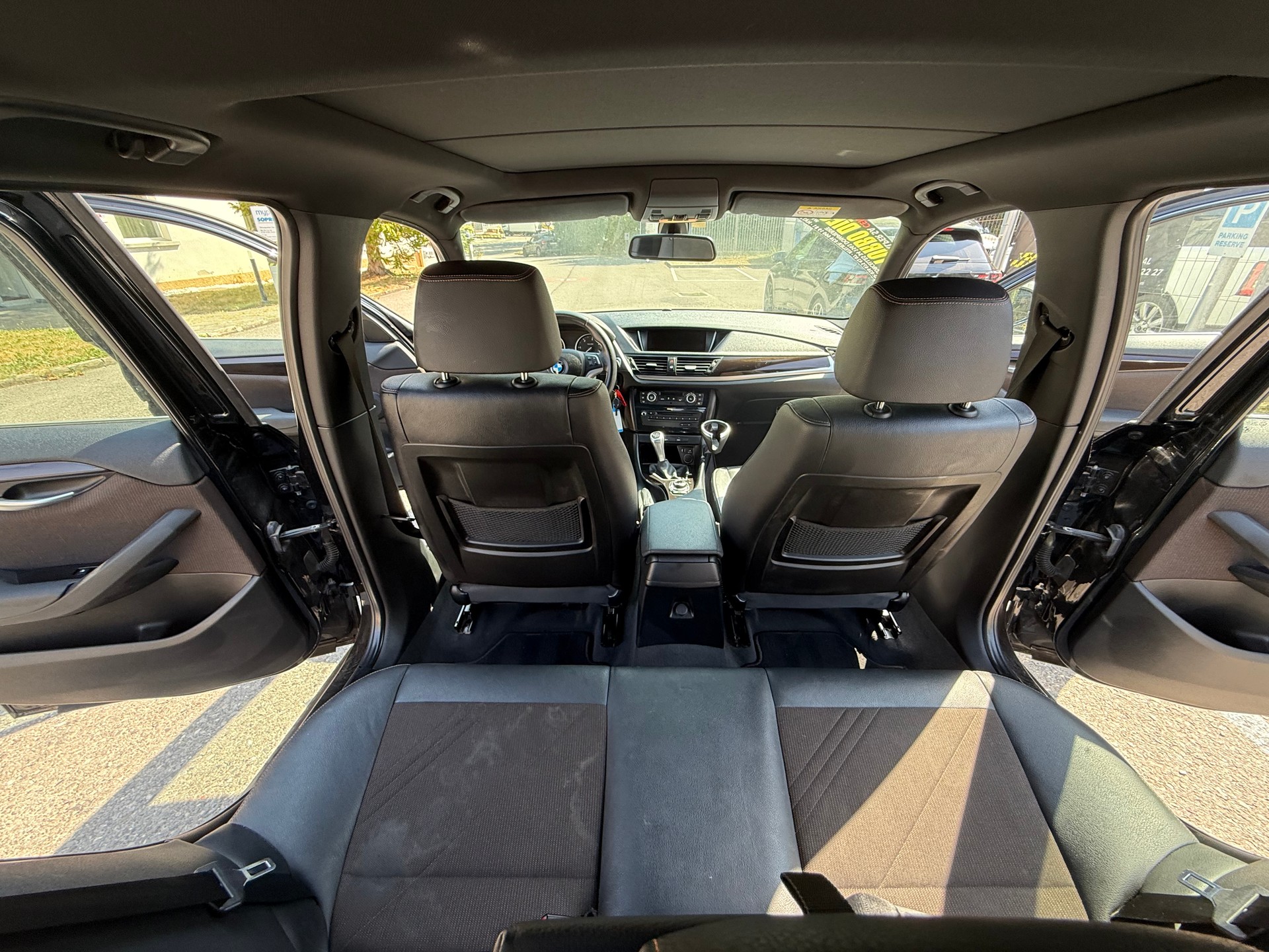 BMW X1 xDrive 18d xLine-image-21