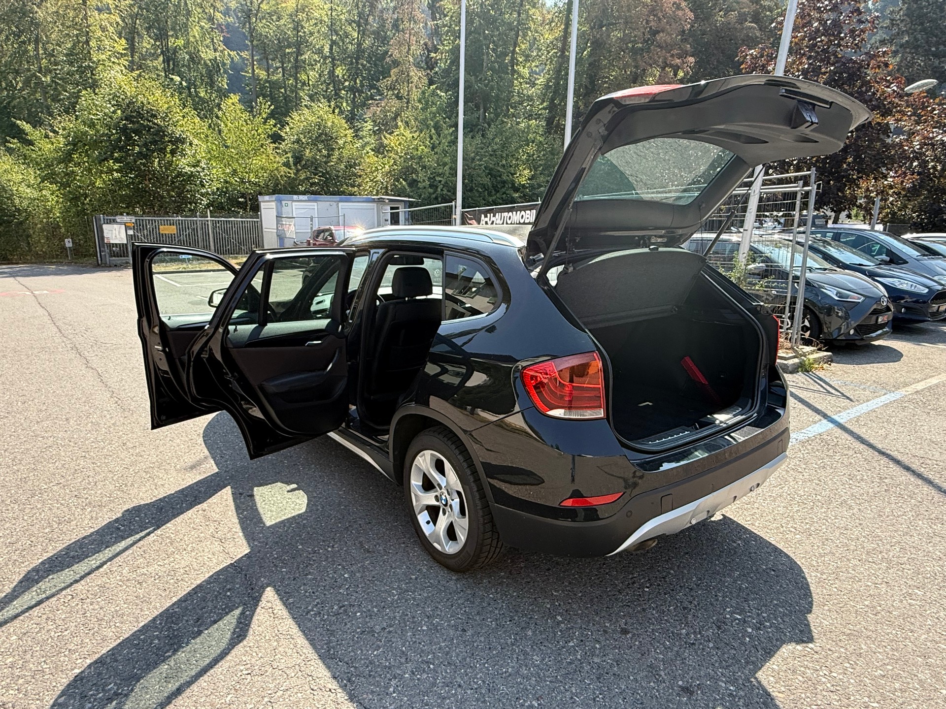 BMW X1 xDrive 18d xLine-image-16