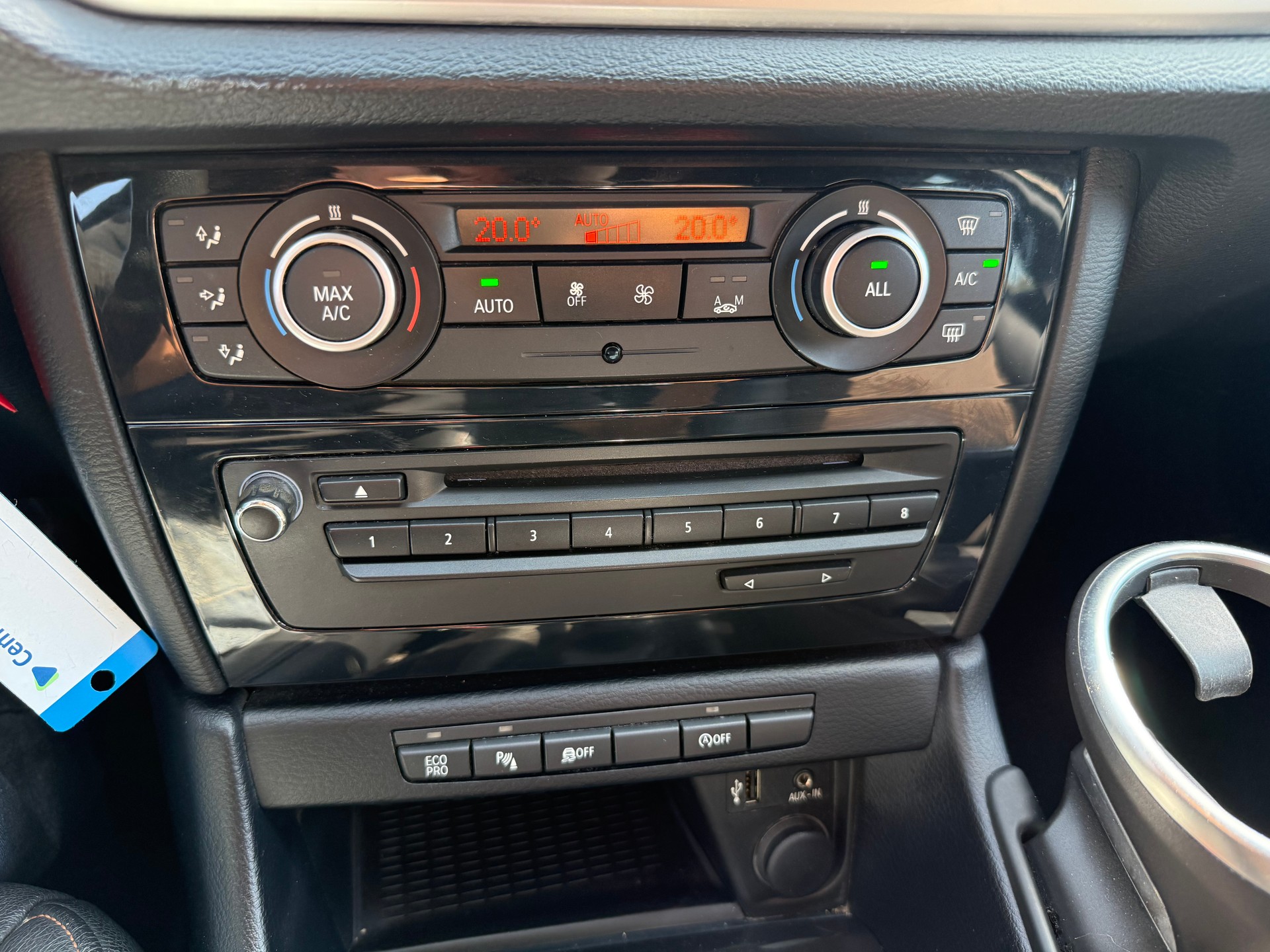 BMW X1 xDrive 18d xLine-image-23