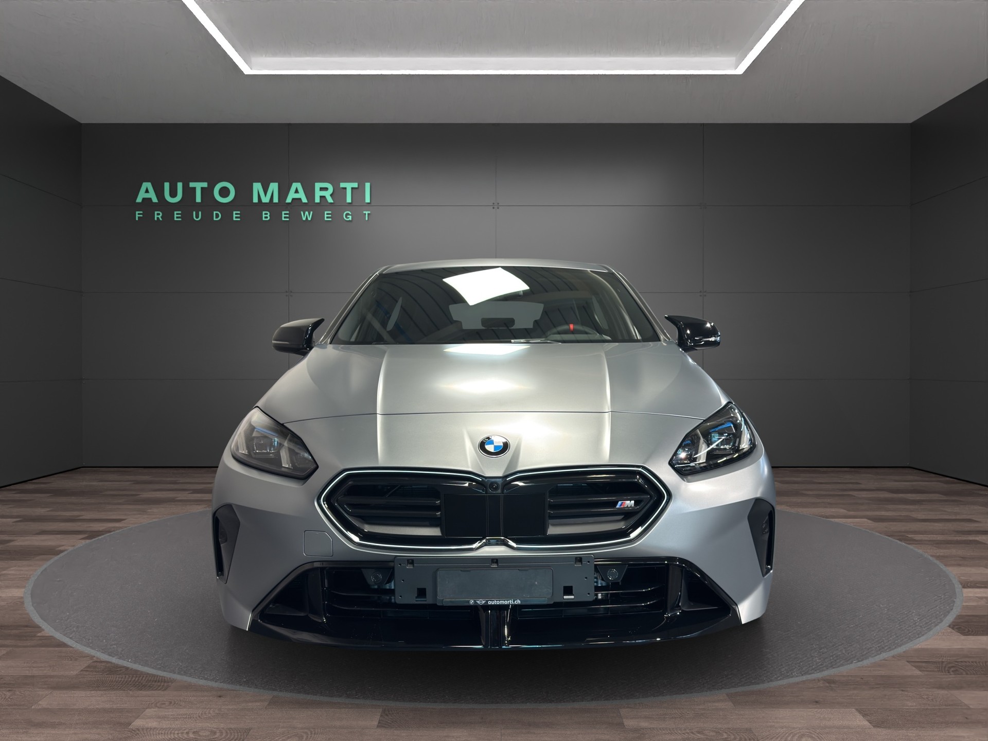 BMW M135i xDrive-image-4