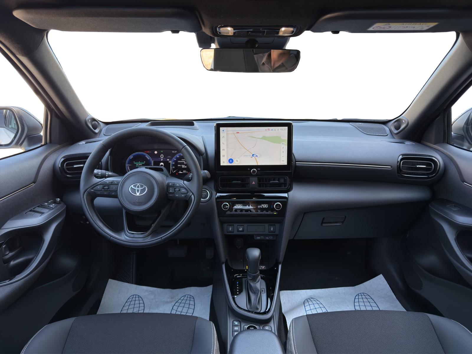 TOYOTA Yaris Cross 1.5 VVT-i HSD Premium AWD-i-image-4