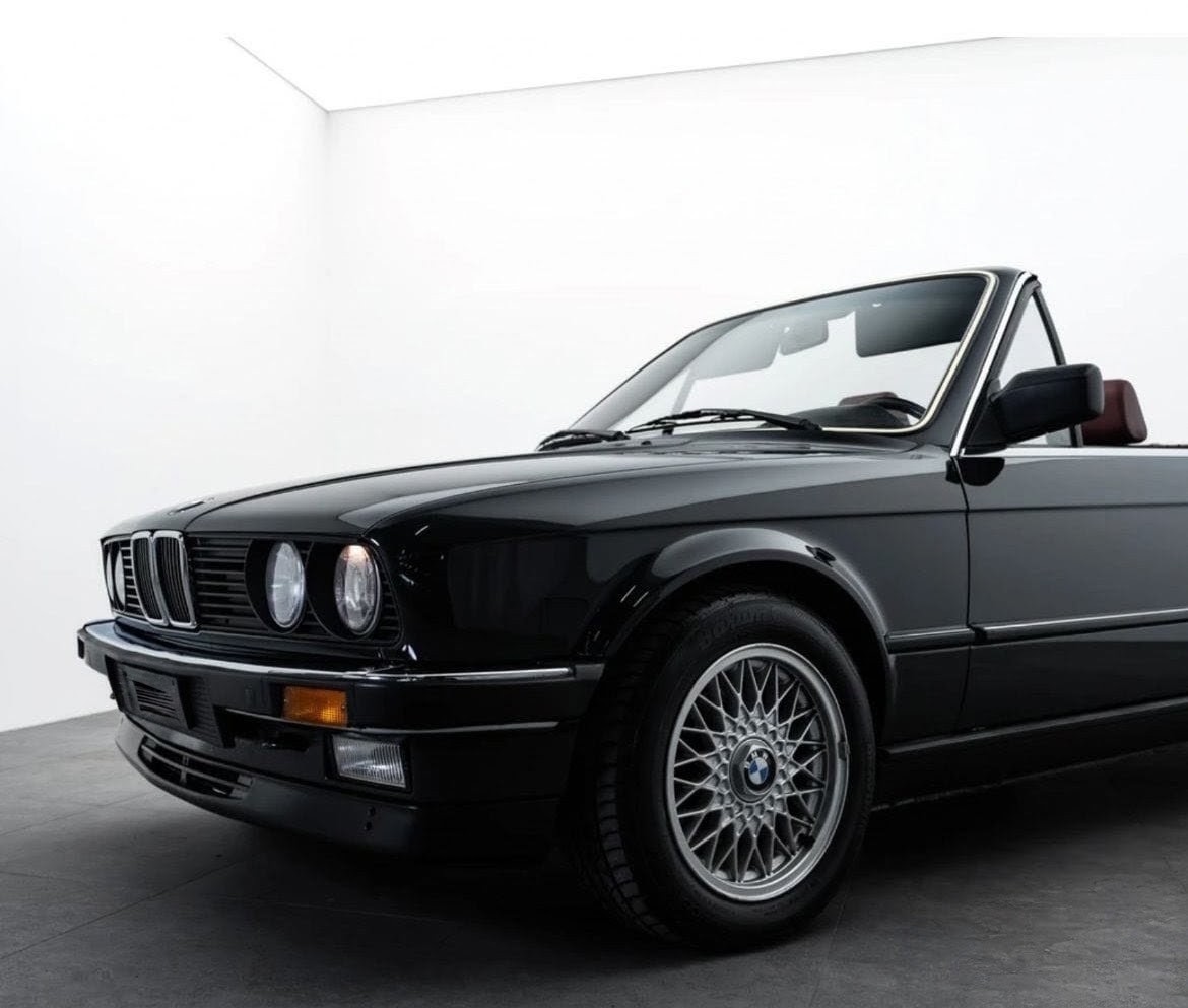 BMW 325i Cabrio-image-0