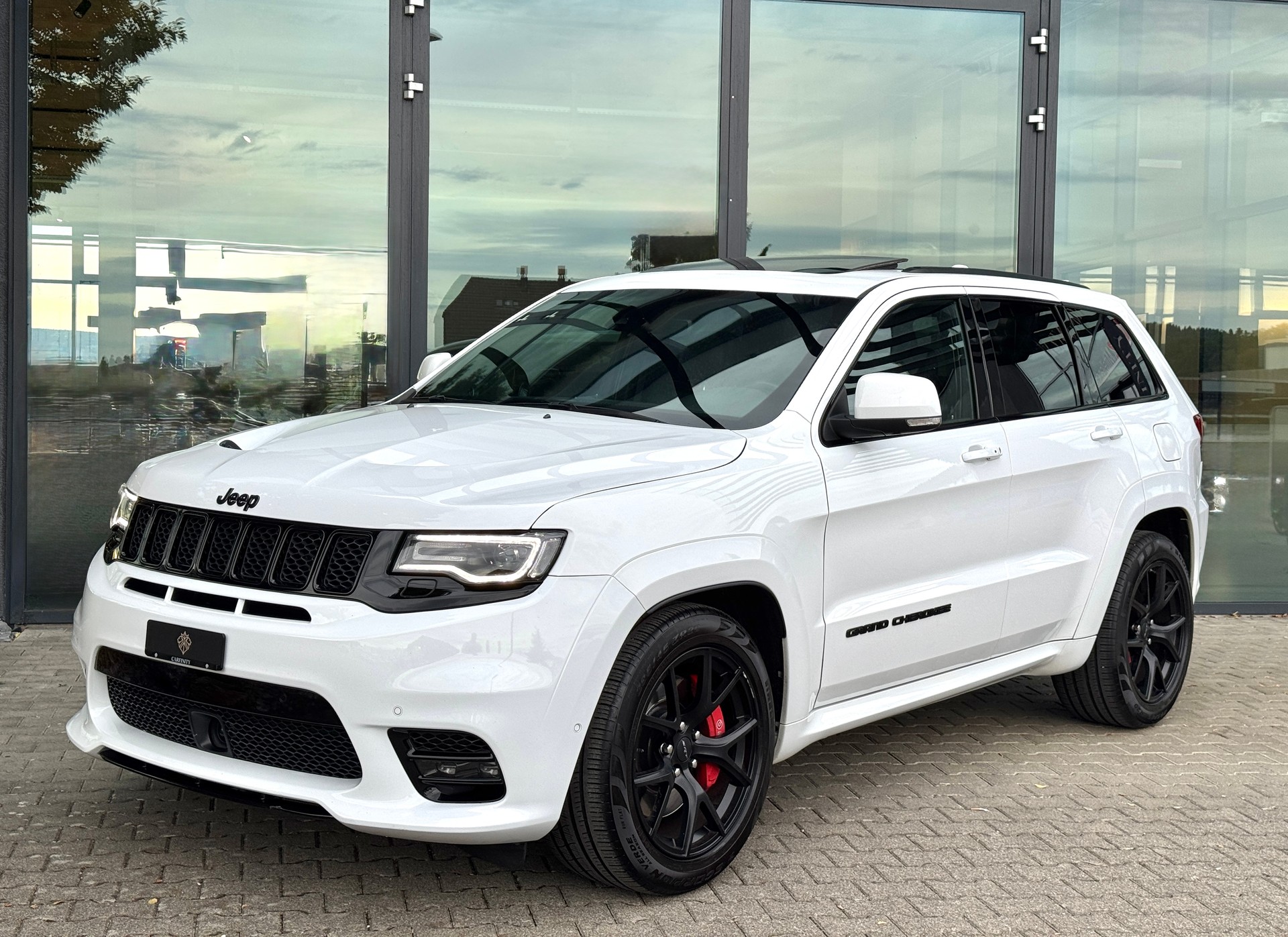 JEEP Grand Cherokee 6.4 V8 HEMI SRT8 Automatic-image-2