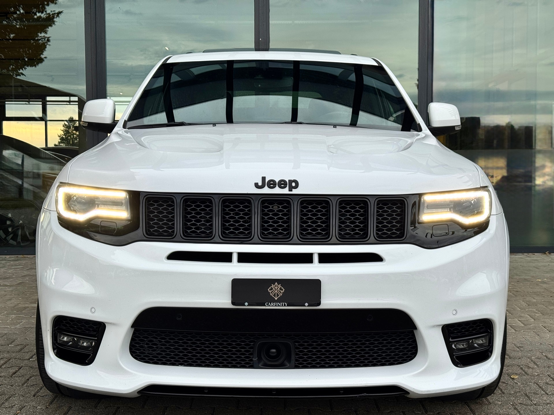 JEEP Grand Cherokee 6.4 V8 HEMI SRT8 Automatic-image-1
