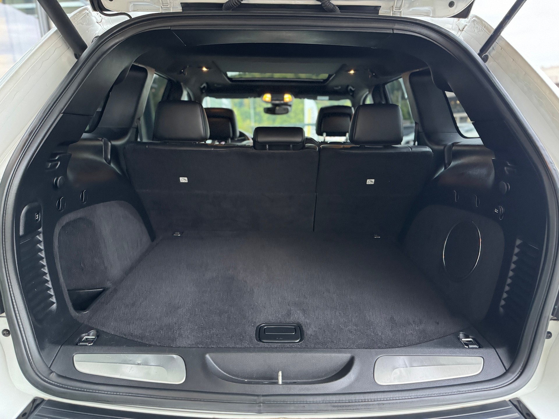 JEEP Grand Cherokee 6.4 V8 HEMI SRT8 Automatic-image-11