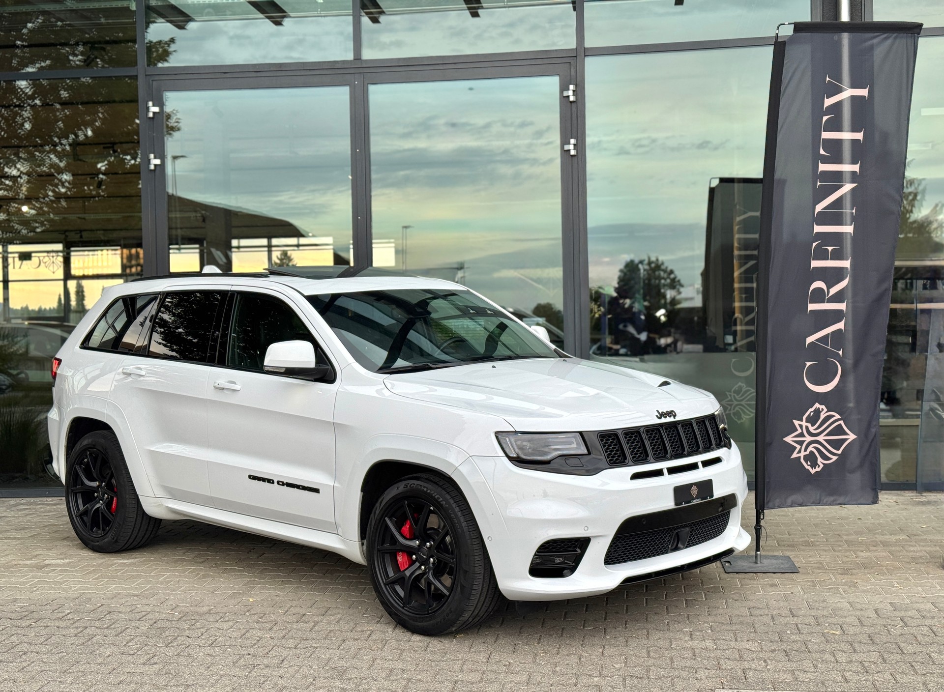JEEP Grand Cherokee 6.4 V8 HEMI SRT8 Automatic-image-0
